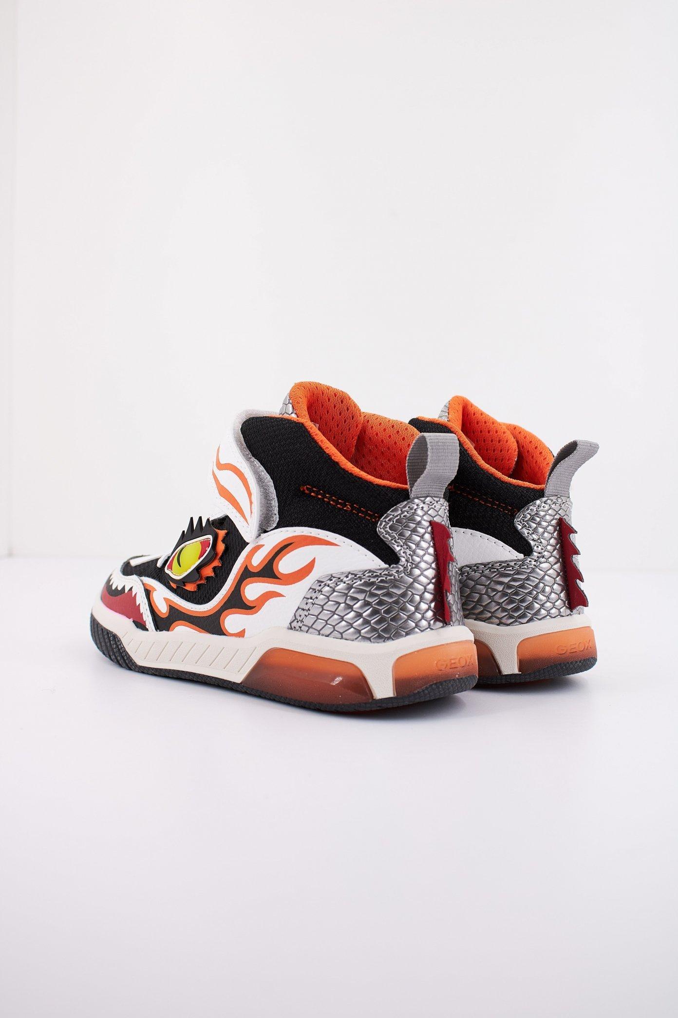 GEOX J INEK BOY en color BEIS (4)