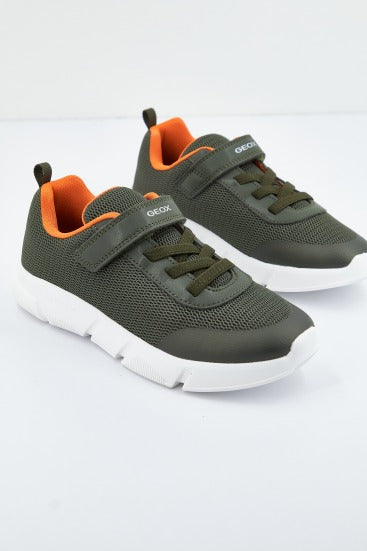 GEOX J ARIL B. en color VERDE (1)
