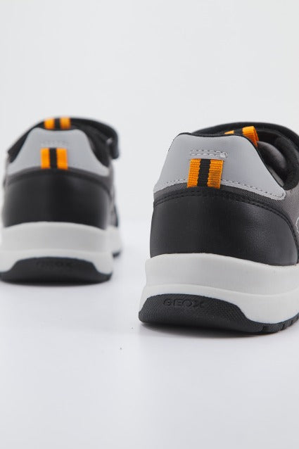 GEOX J BRIEZEE B. en color GRIS (3)