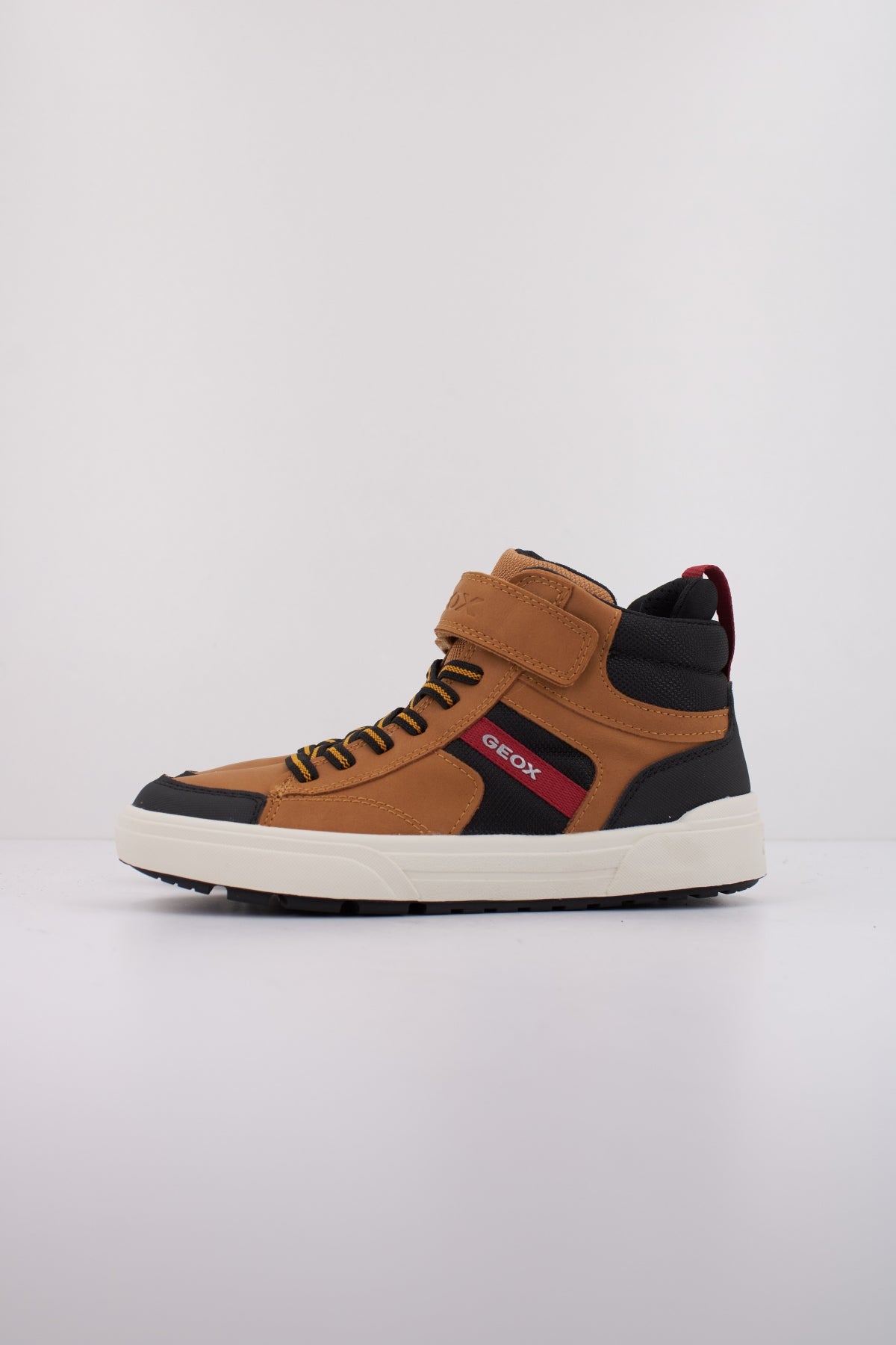 GEOX J WEEMBLE B. A en color MARRON CLARO (1)