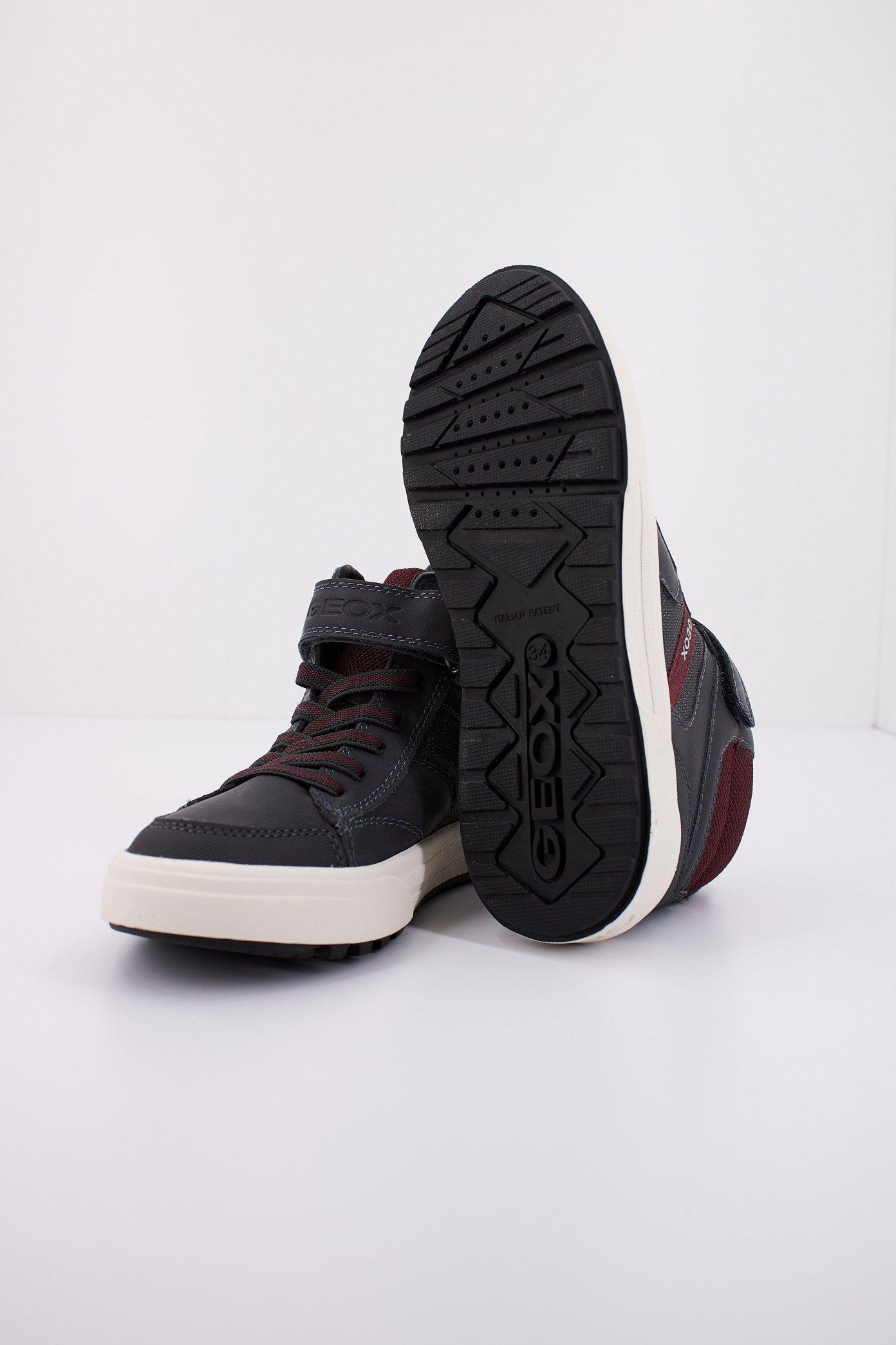 GEOX J WEEMBLE B. A en color GRIS (5)