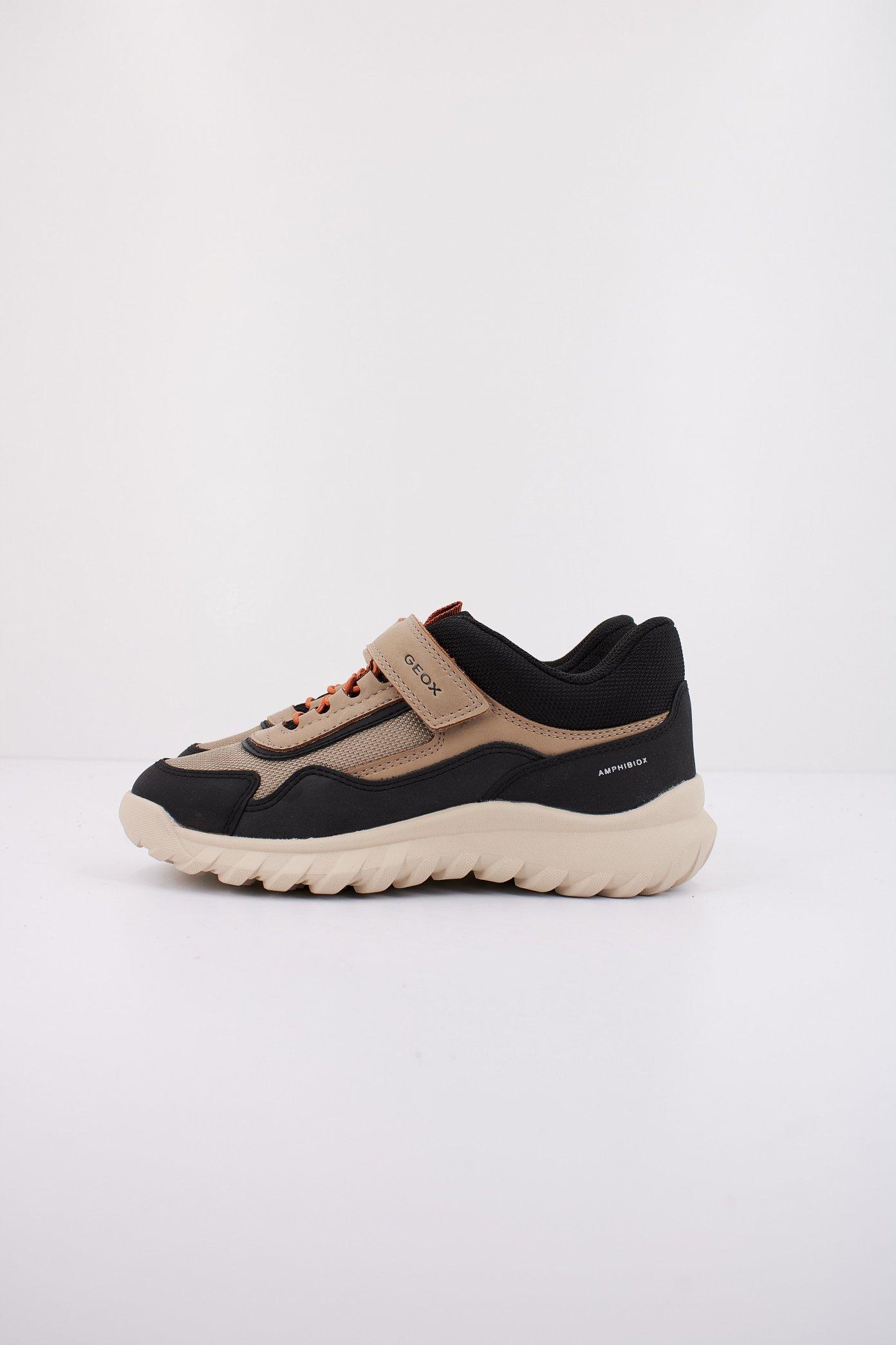 GEOX J SIMBYOS en color MARRON (1)