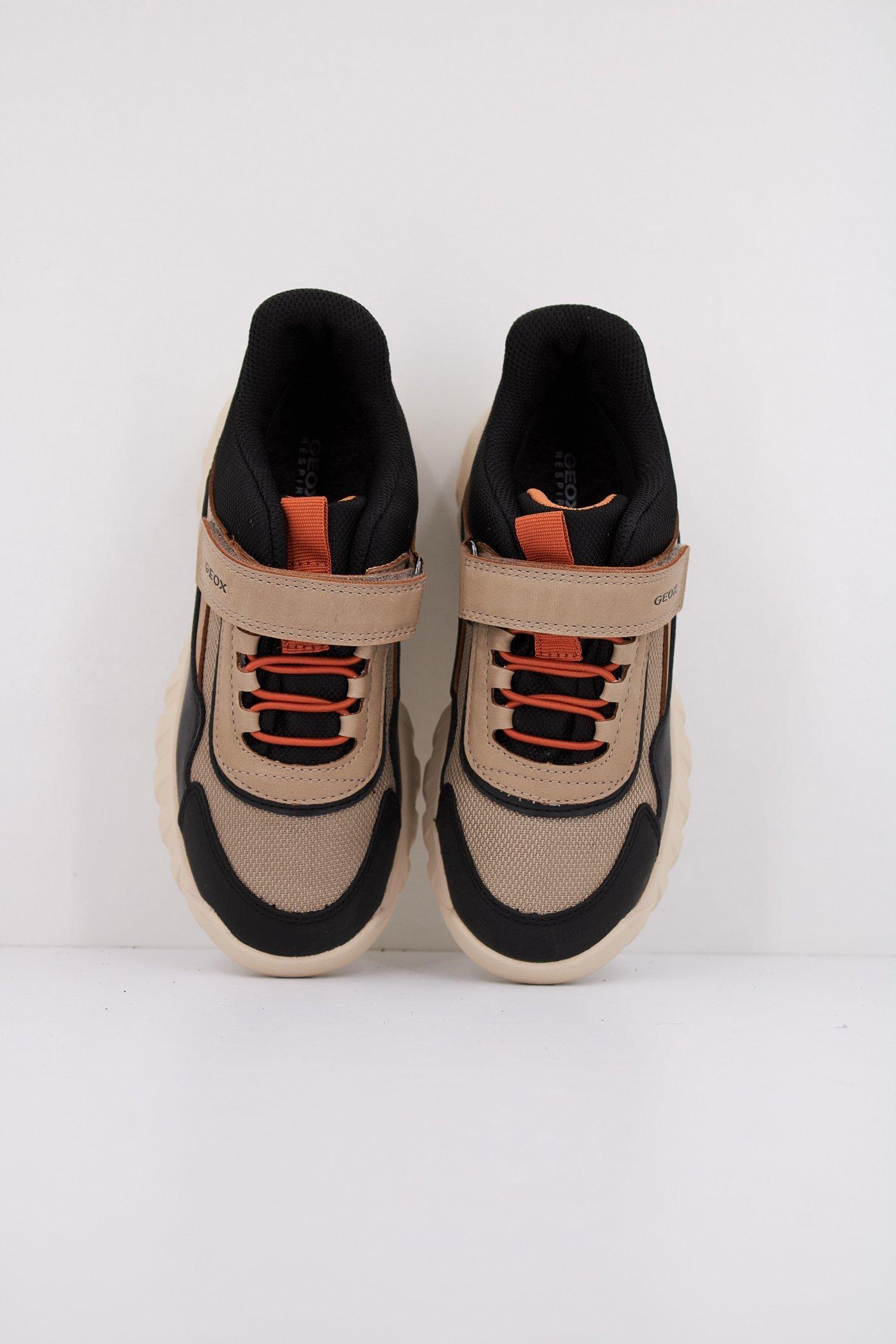 GEOX J SIMBYOS en color MARRON (3)