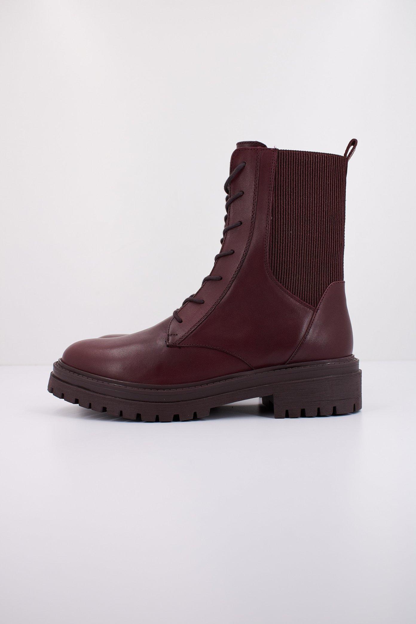 GEOX D IRIDEA en color BURDEOS (1)