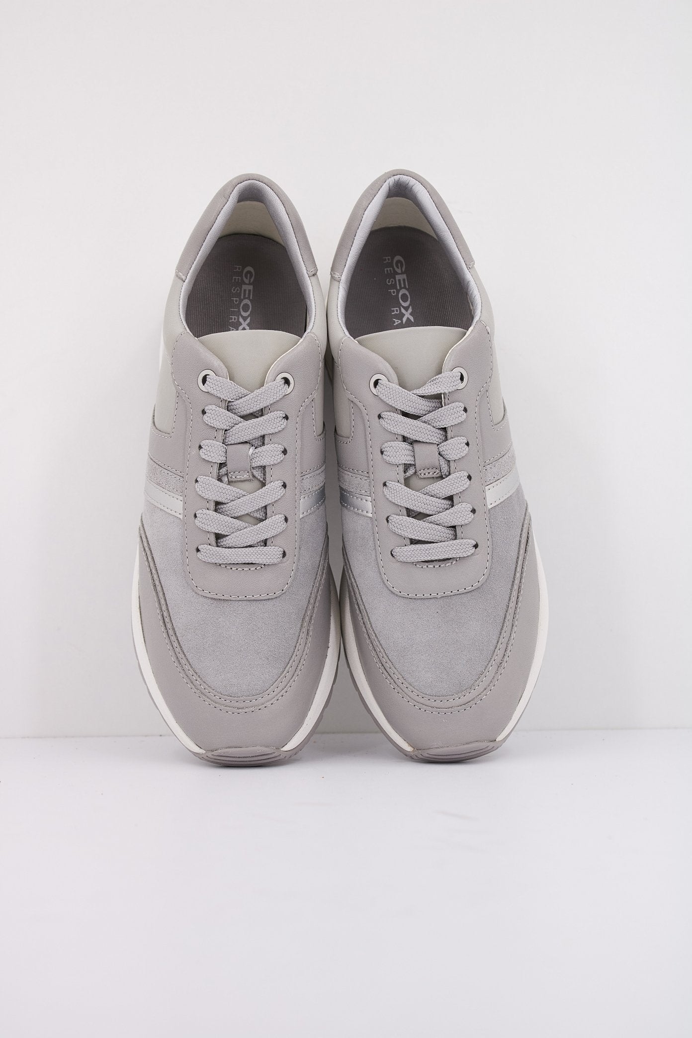 GEOX D DESYA en color GRIS (3)