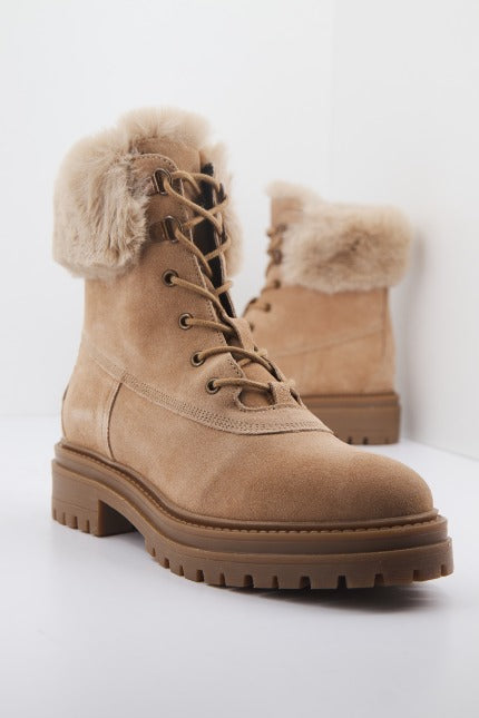 GEOX D IRIDEA en color MARRON CLARO (1)