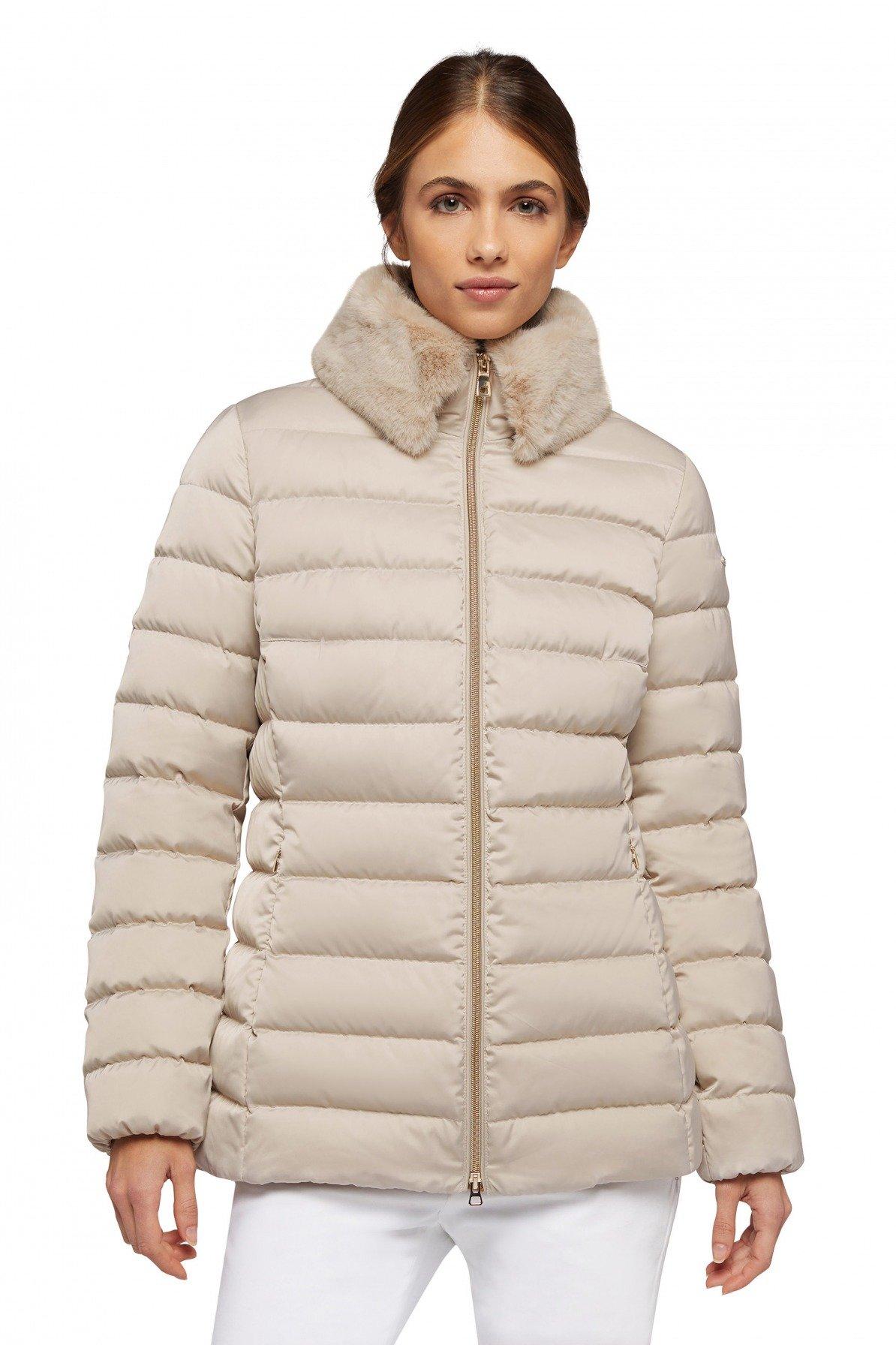 GEOX W BETTANIE MID JKT en color BEIS (1)