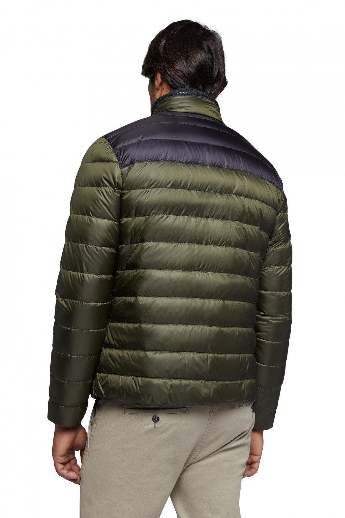 GEOX M REGIO SHORT JKT en color VERDE (3)
