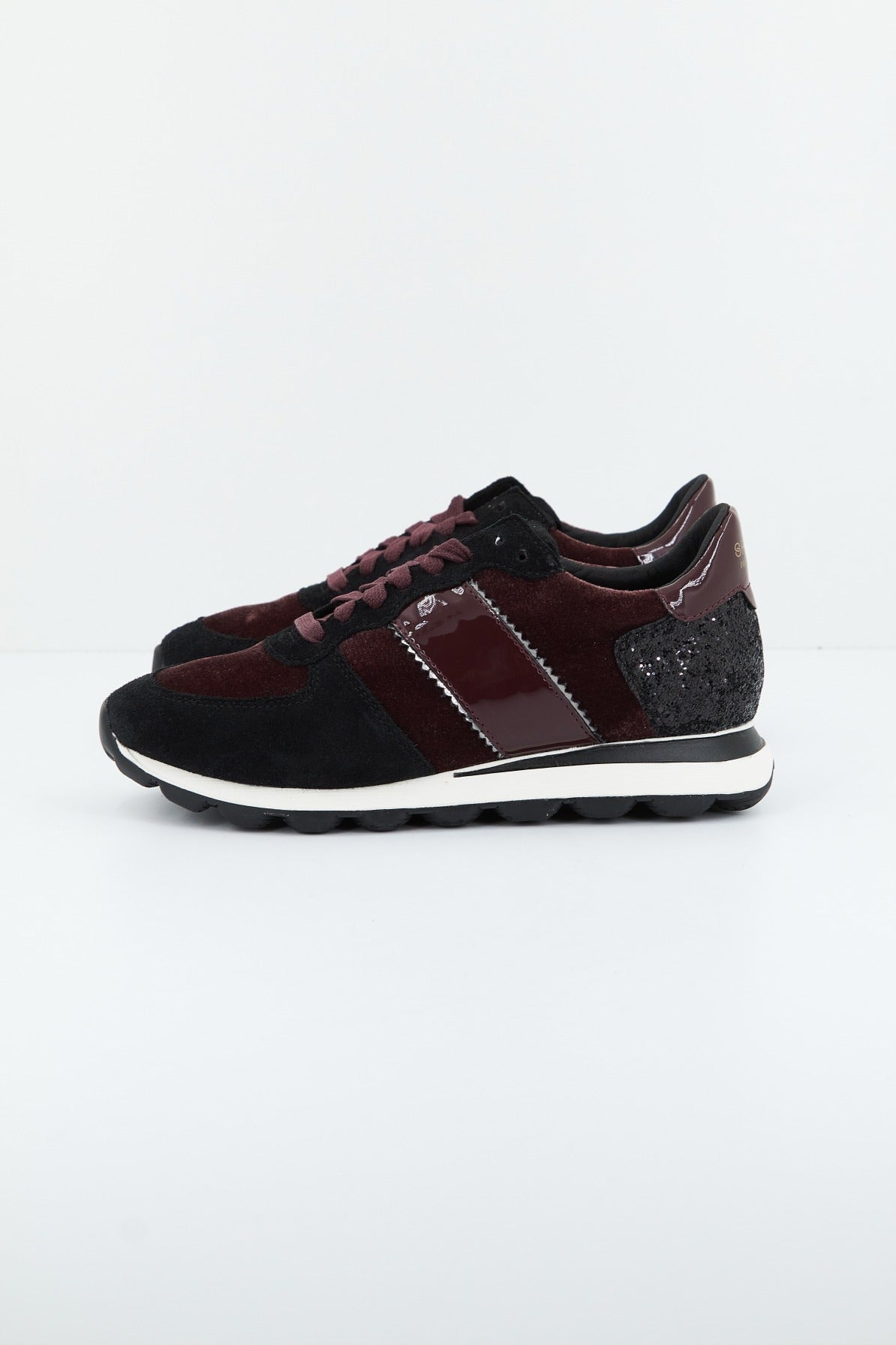 GEOX D SPHERICA VSERIES en color BURDEOS (1)