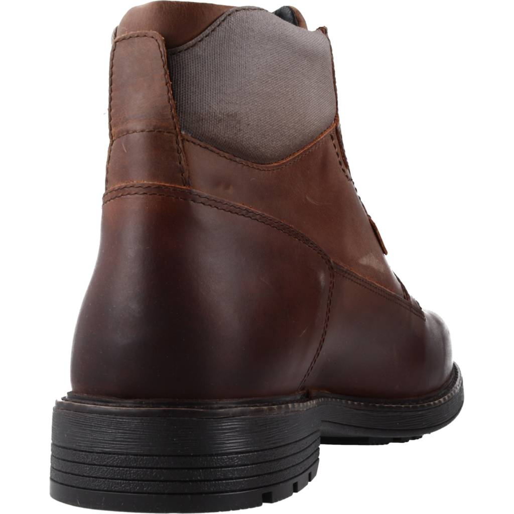 GEOX U MEDUNO NP ABX en color MARRON (3)