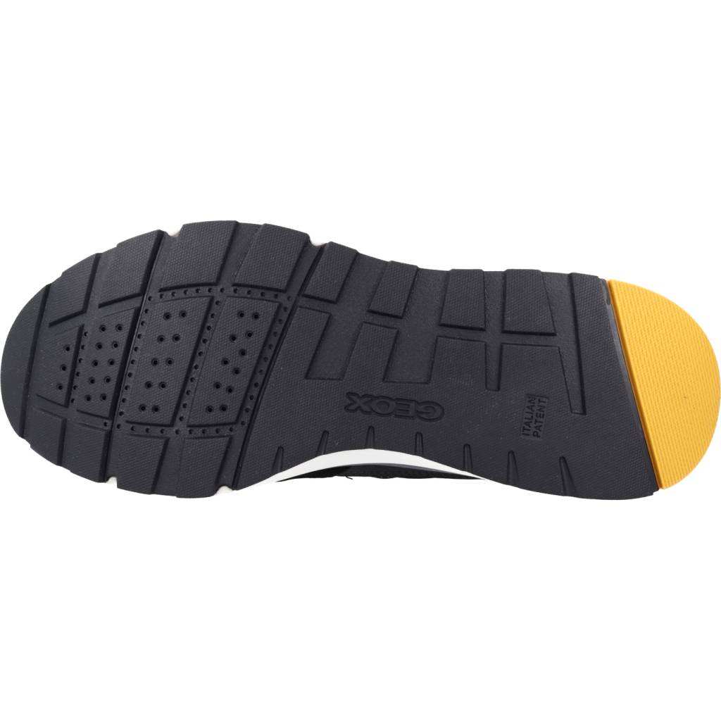 GEOX U DOLOMIA A en color NEGRO (6)