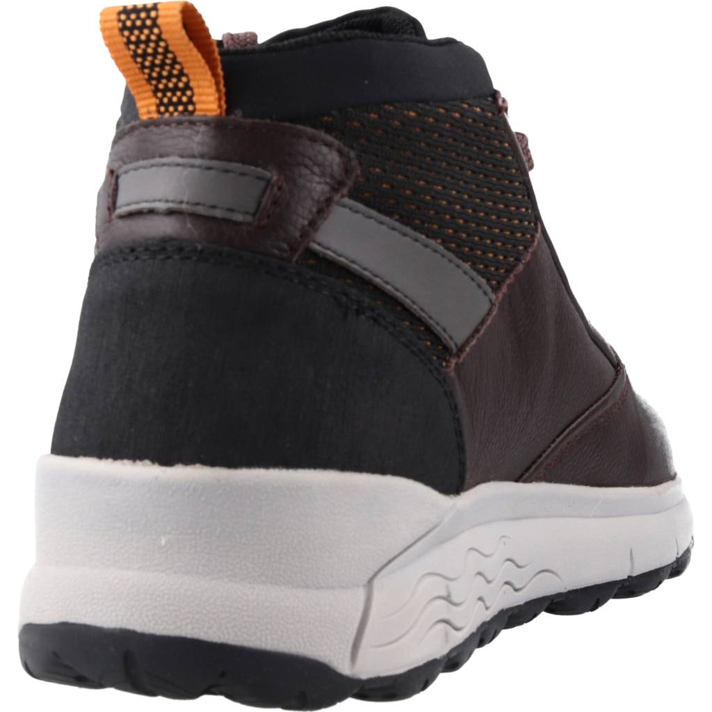 GEOX U SPHERICA X B ABAX A en color MARRON (3)