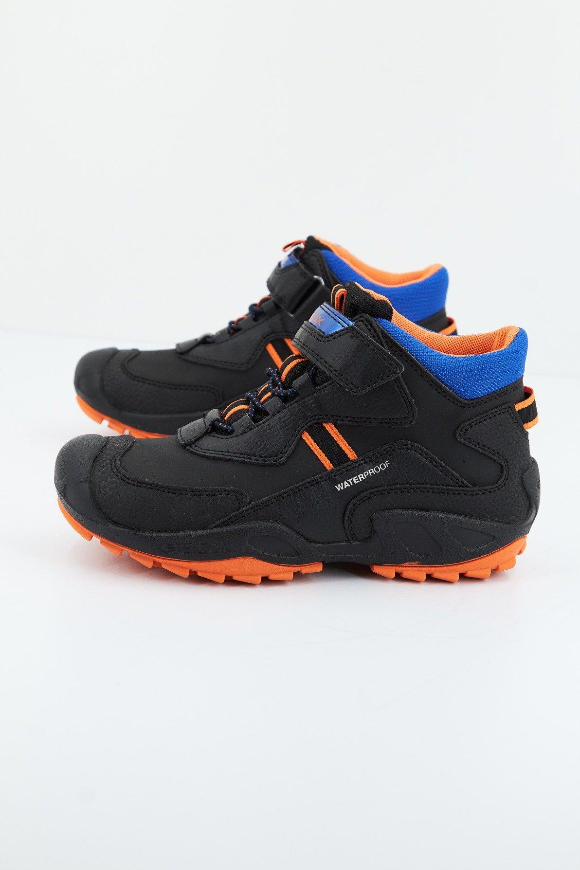 GEOX J N.SAVAGE B. en color NEGRO (1)