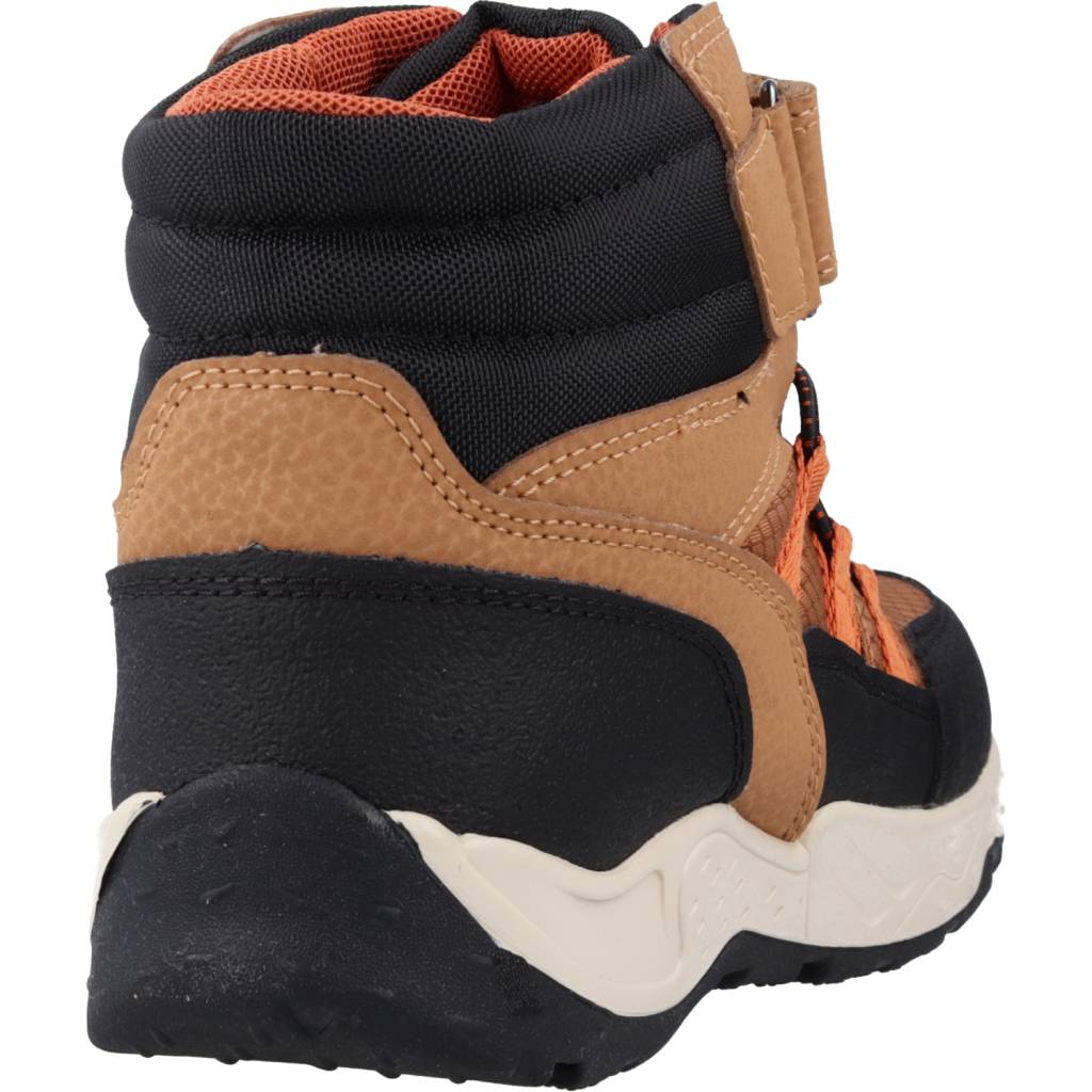 GEOX J SENTIERO BOY B ABX en color MARRON (3)