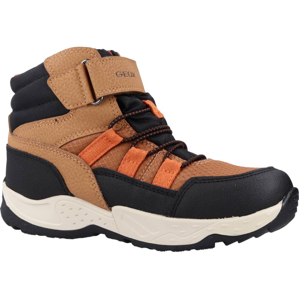GEOX J SENTIERO BOY B ABX en color MARRON (5)