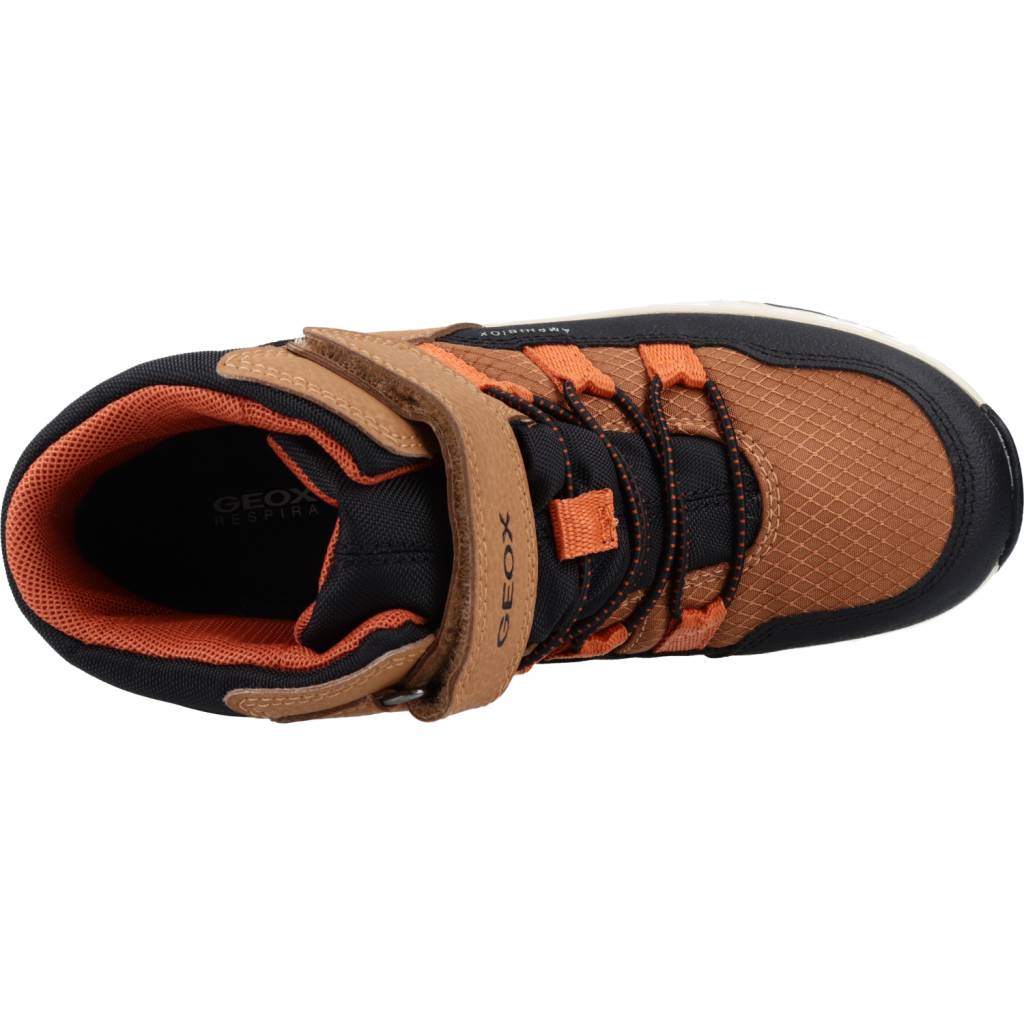GEOX J SENTIERO BOY B ABX en color MARRON (7)