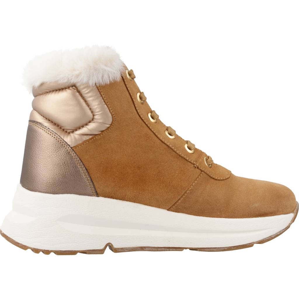 GEOX D BACKSIE B ABX A en color MARRON CLARO (4)