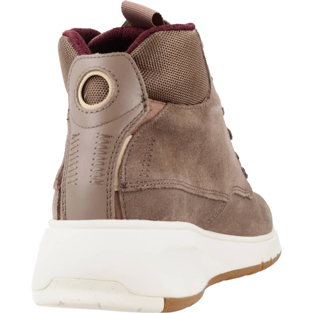 GEOX D AERANTIS X ABX A en color MARRON (3)