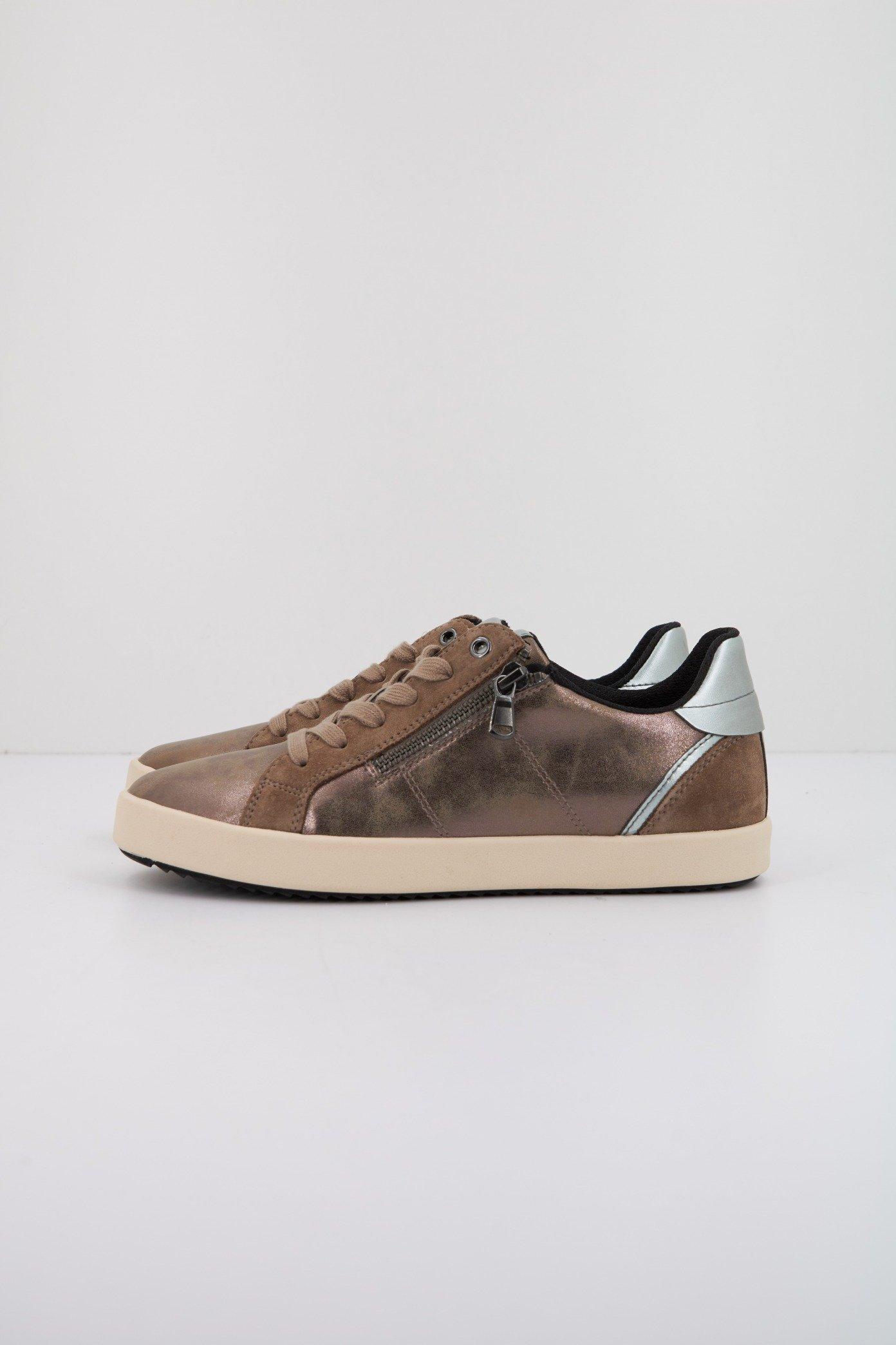 GEOX D BLOMIEE en color MARRON (1)