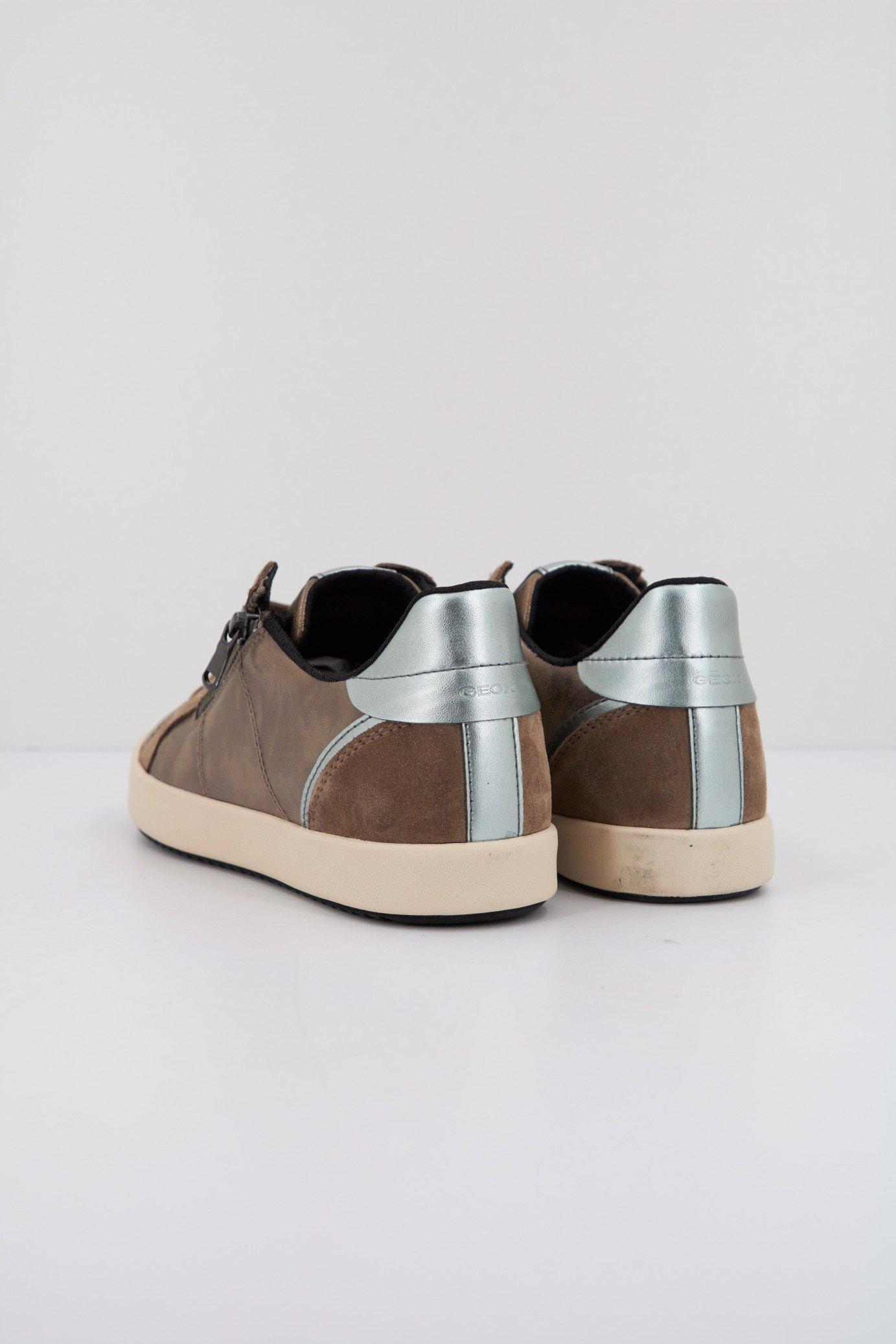 GEOX D BLOMIEE en color MARRON (3)