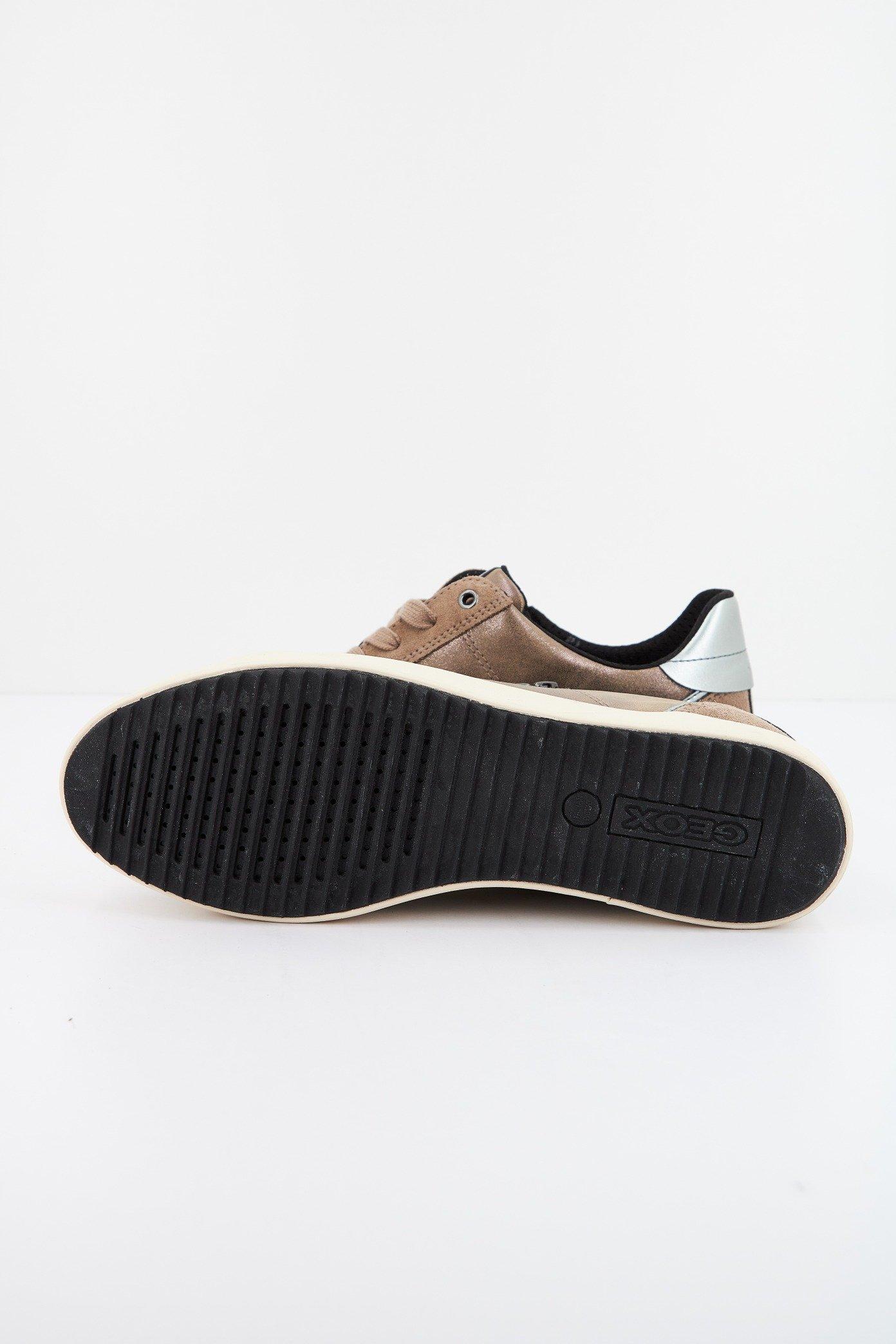 GEOX D BLOMIEE en color MARRON (4)