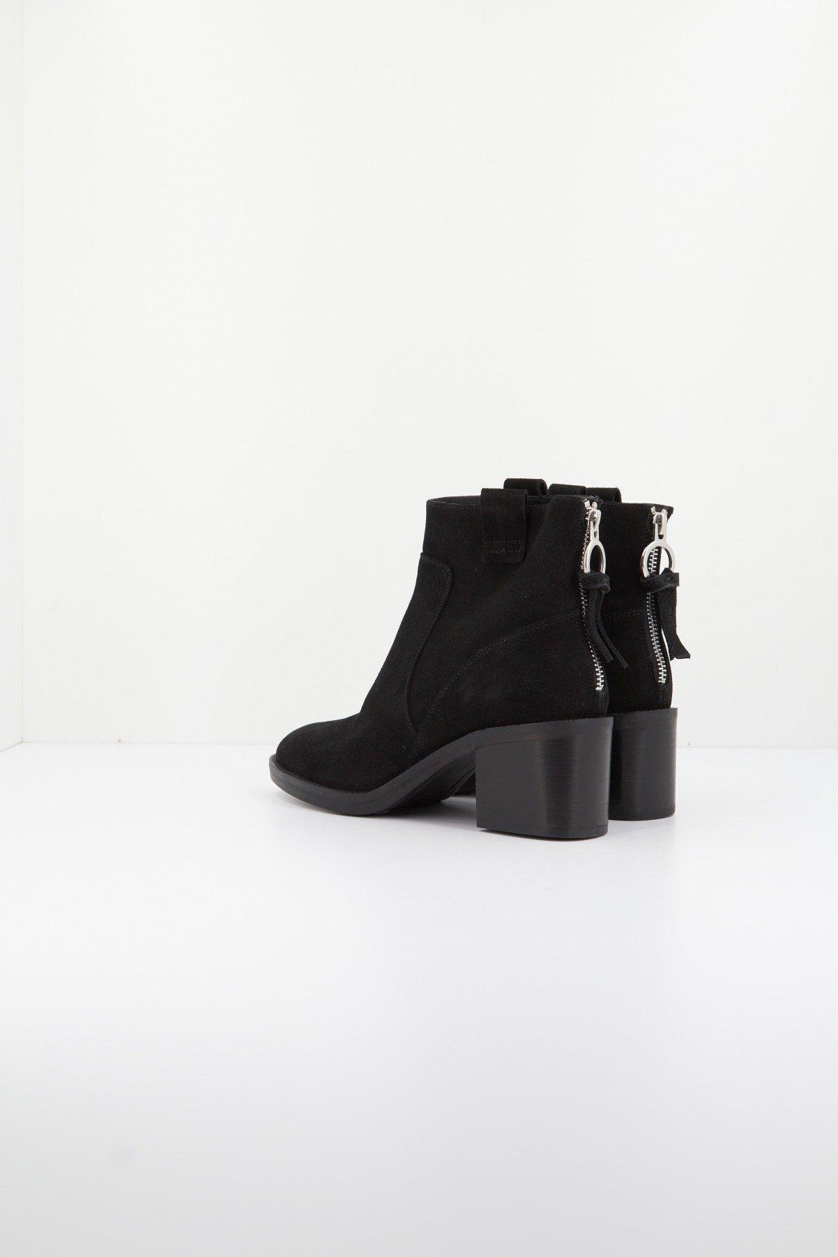 GEOX D GUILILA E - SUEDE en color NEGRO (3)