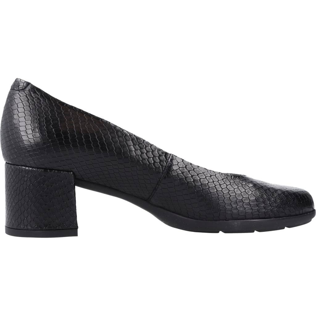 GEOX D NEW ANNYA MID A en color NEGRO (4)