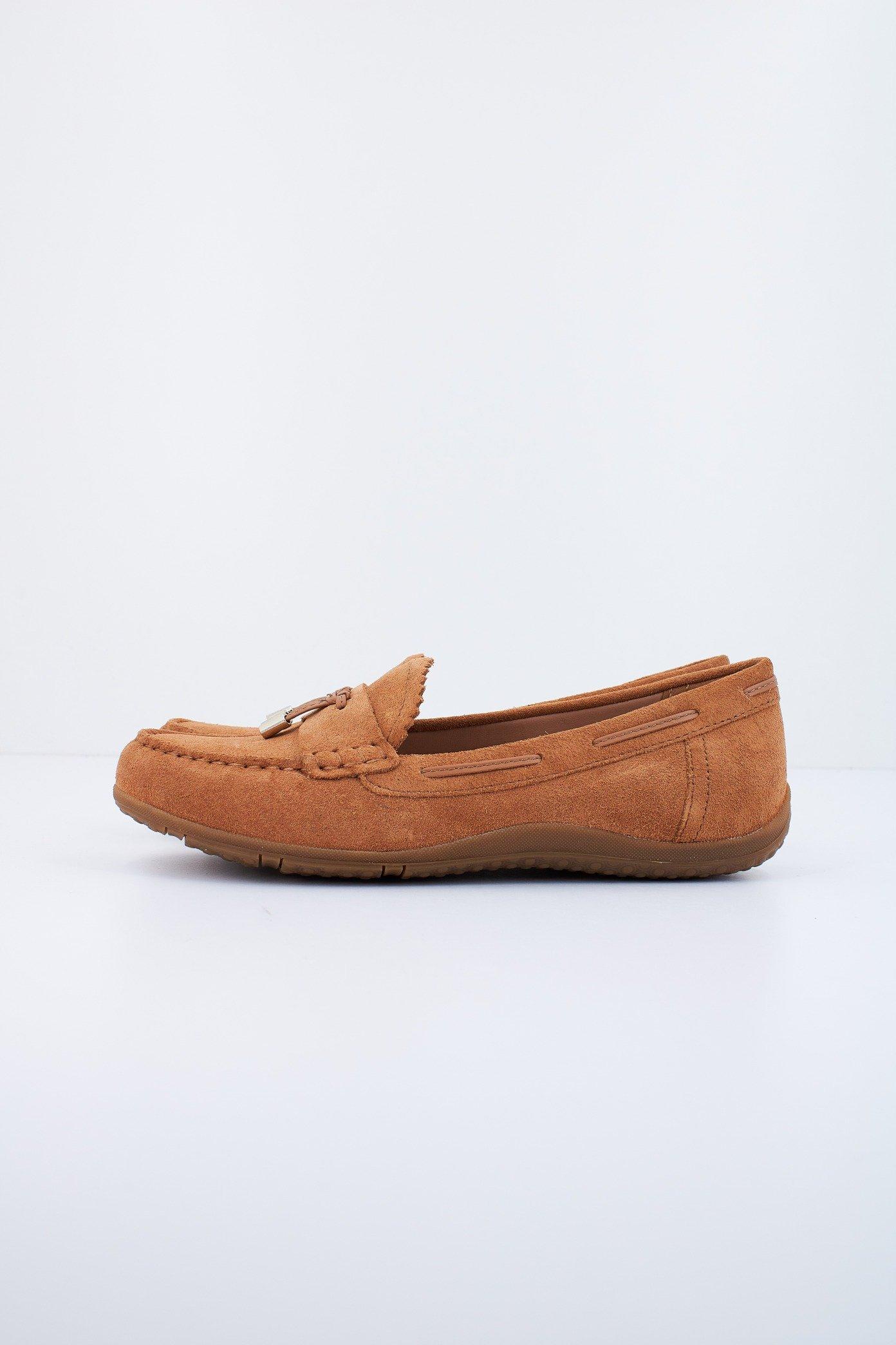 GEOX D VEGA MOC A en color MARRON (1)