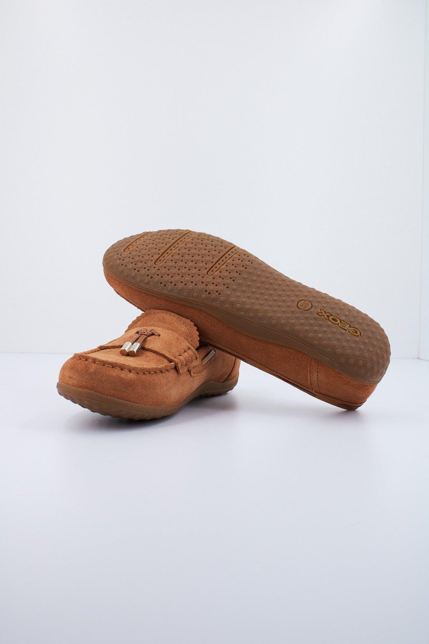 GEOX D VEGA MOC A en color MARRON (4)