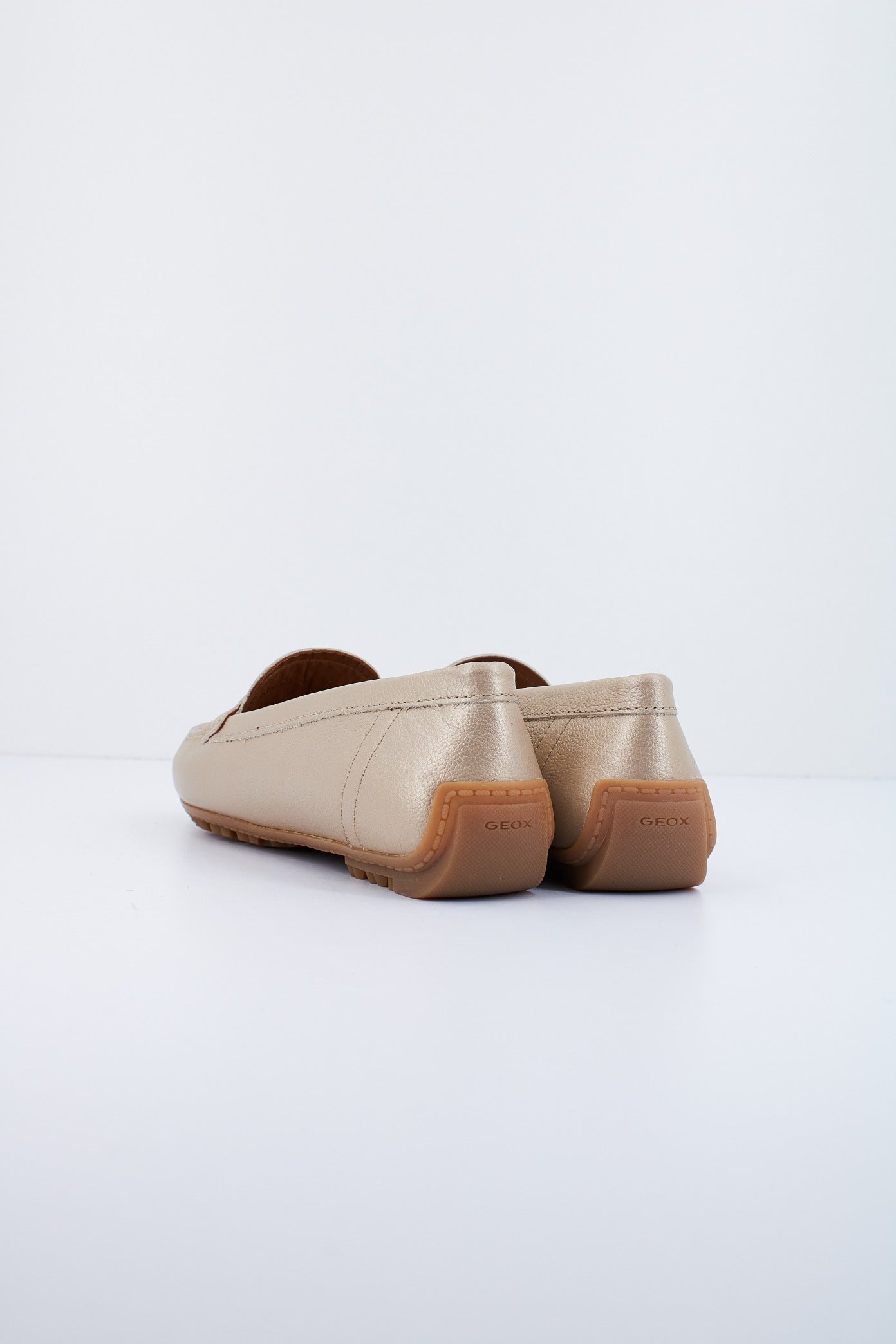 GEOX B KOSMOPOLIS en color ORO (3)