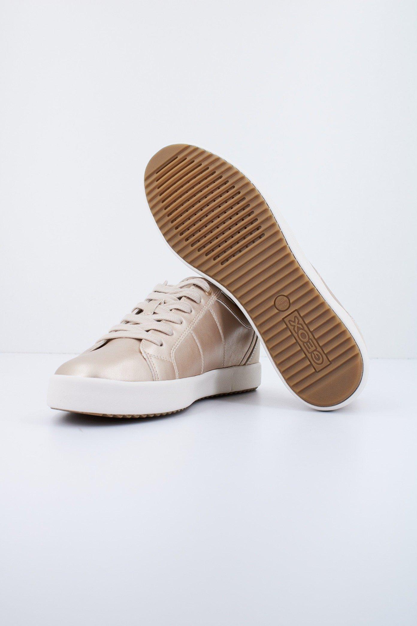 GEOX D BLOMIEE E en color ORO (4)