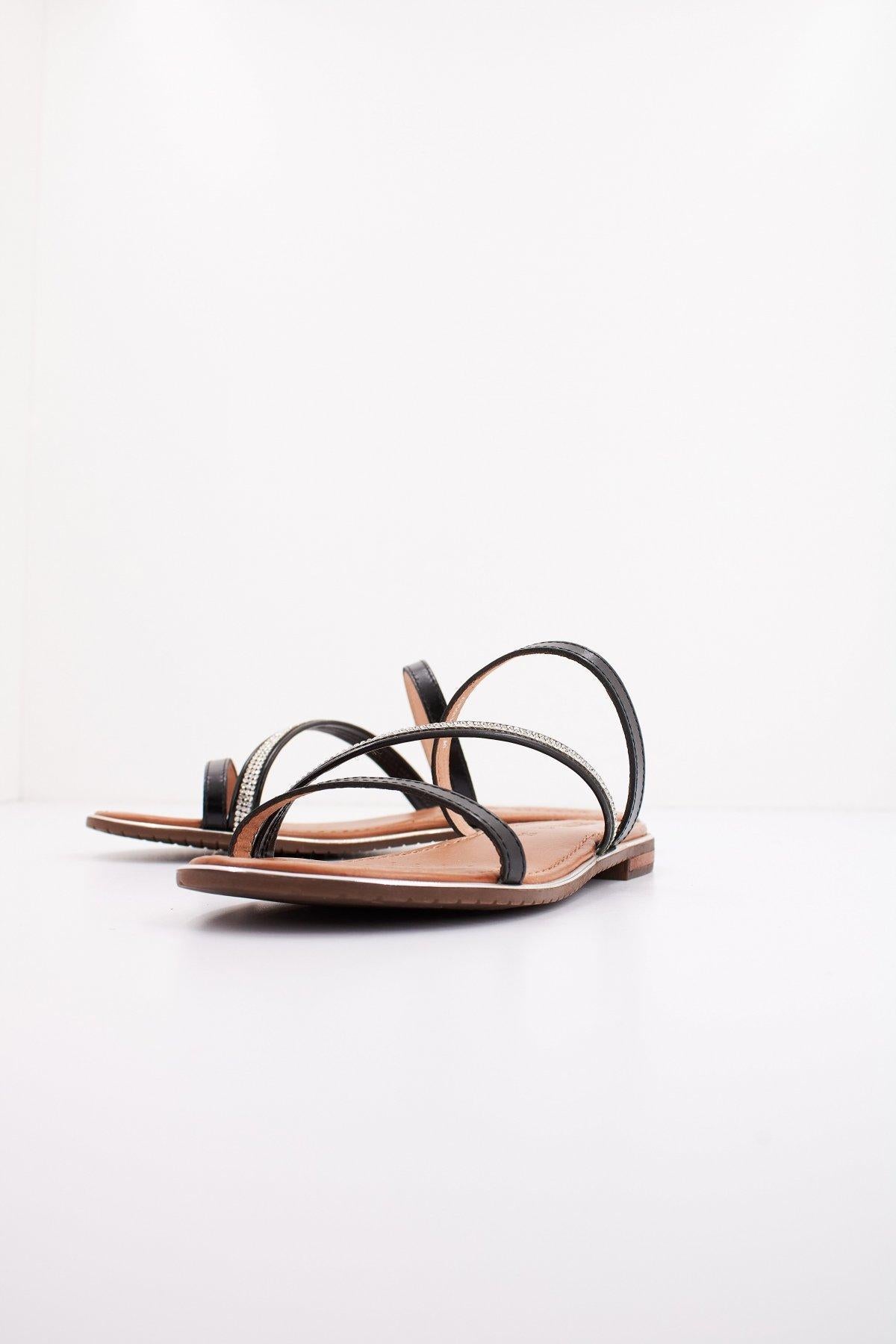 GEOX D SOZY PLUS en color NEGRO (2)