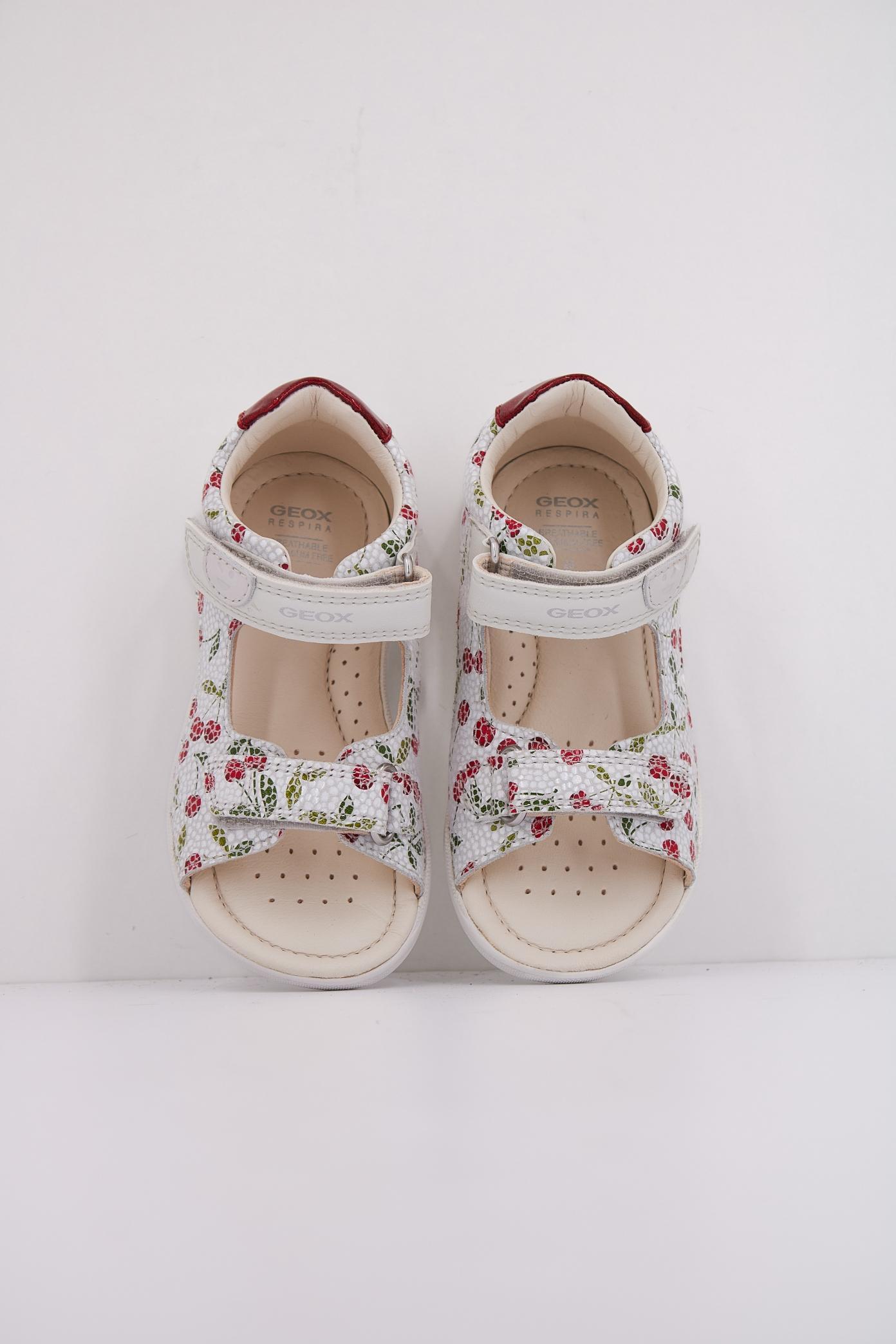GEOX B SANDAL MACCHIA GIR en color BLANCO (3)