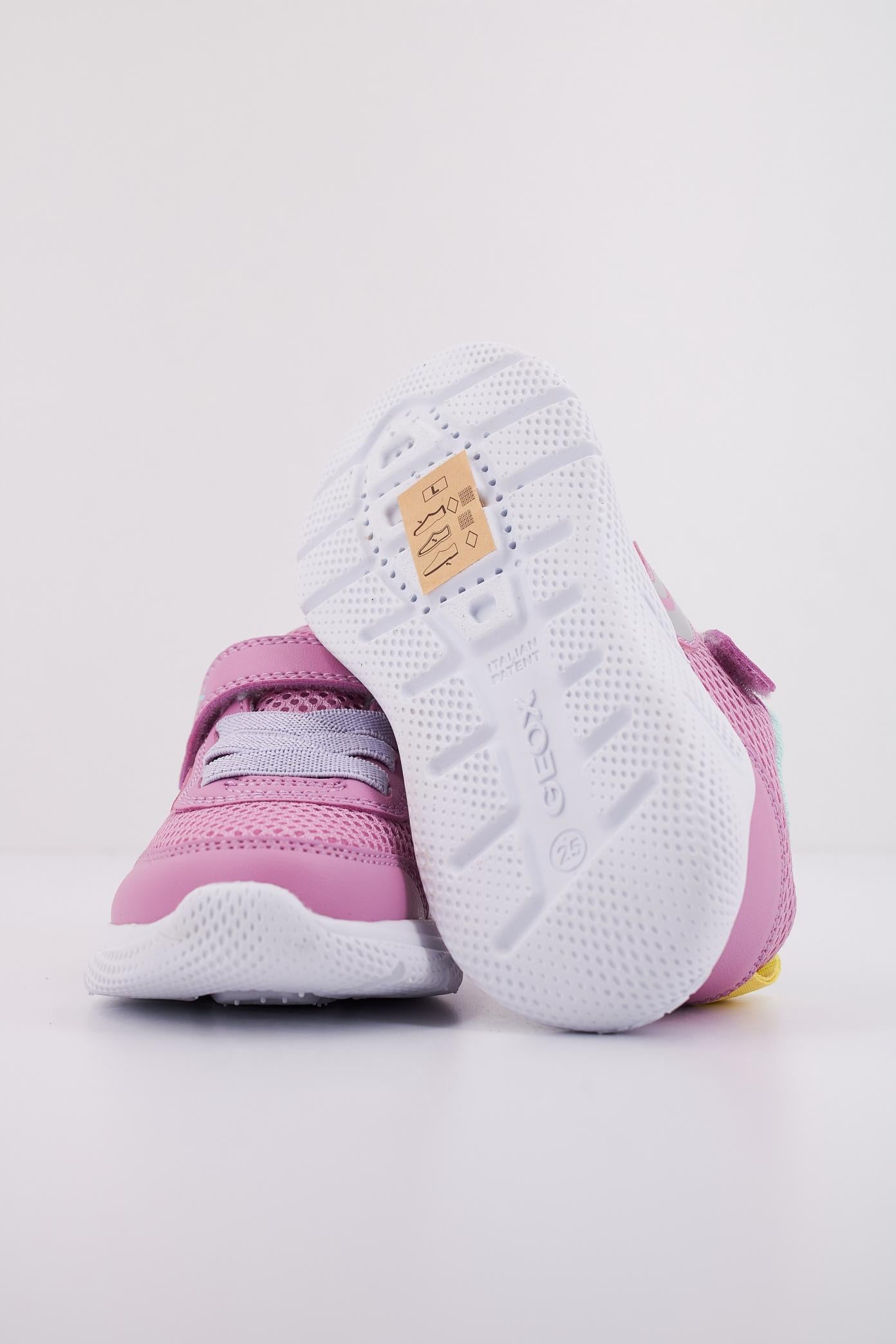 GEOX B SPRINTYE GIRL en color ROSA (5)