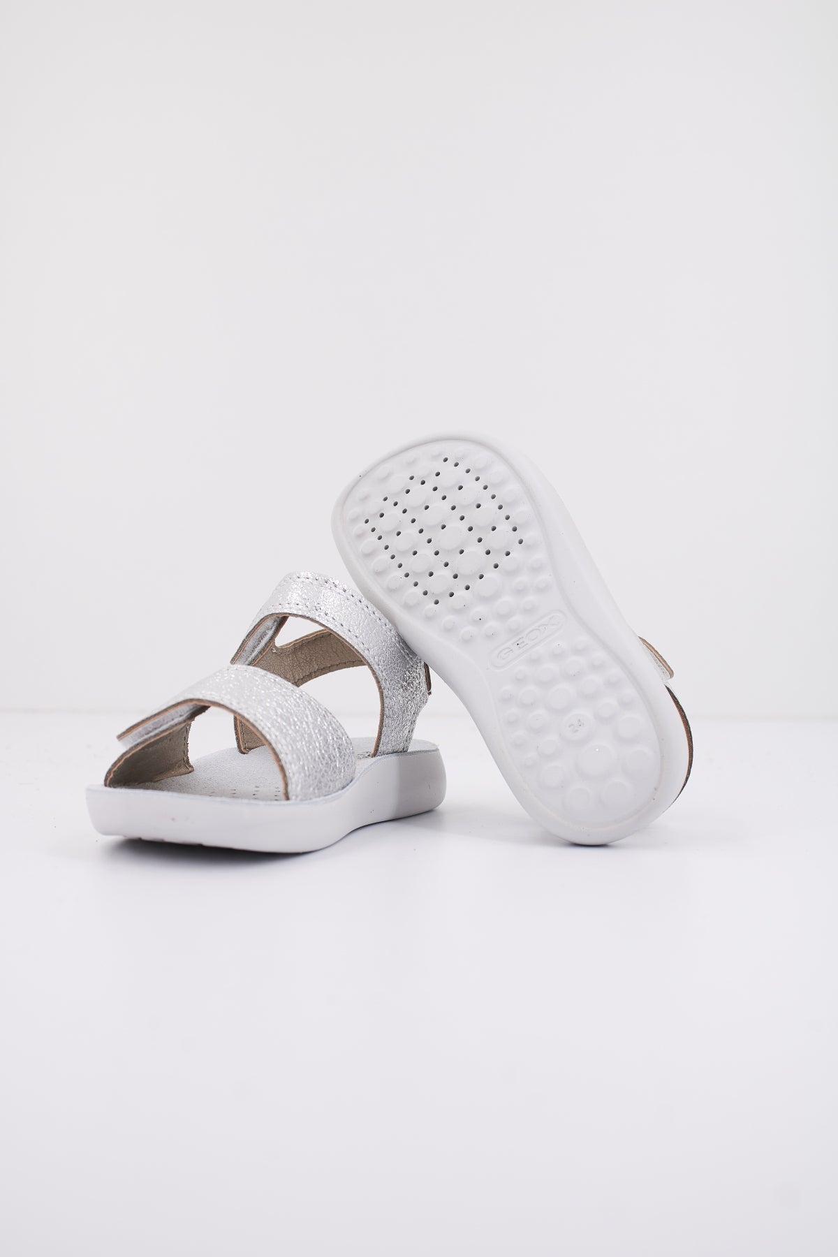 GEOX B SANDAL LIGHTFLOPPY en color PLATA (4)