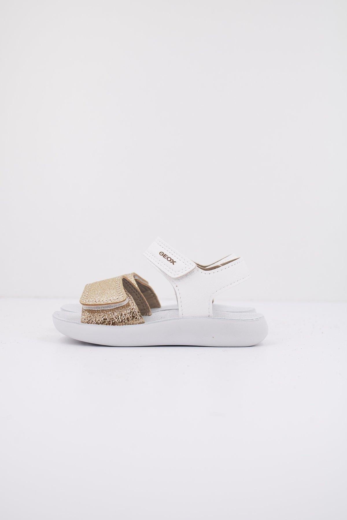 GEOX B SANDAL LIGHTFLOPPY en color BLANCO (1)