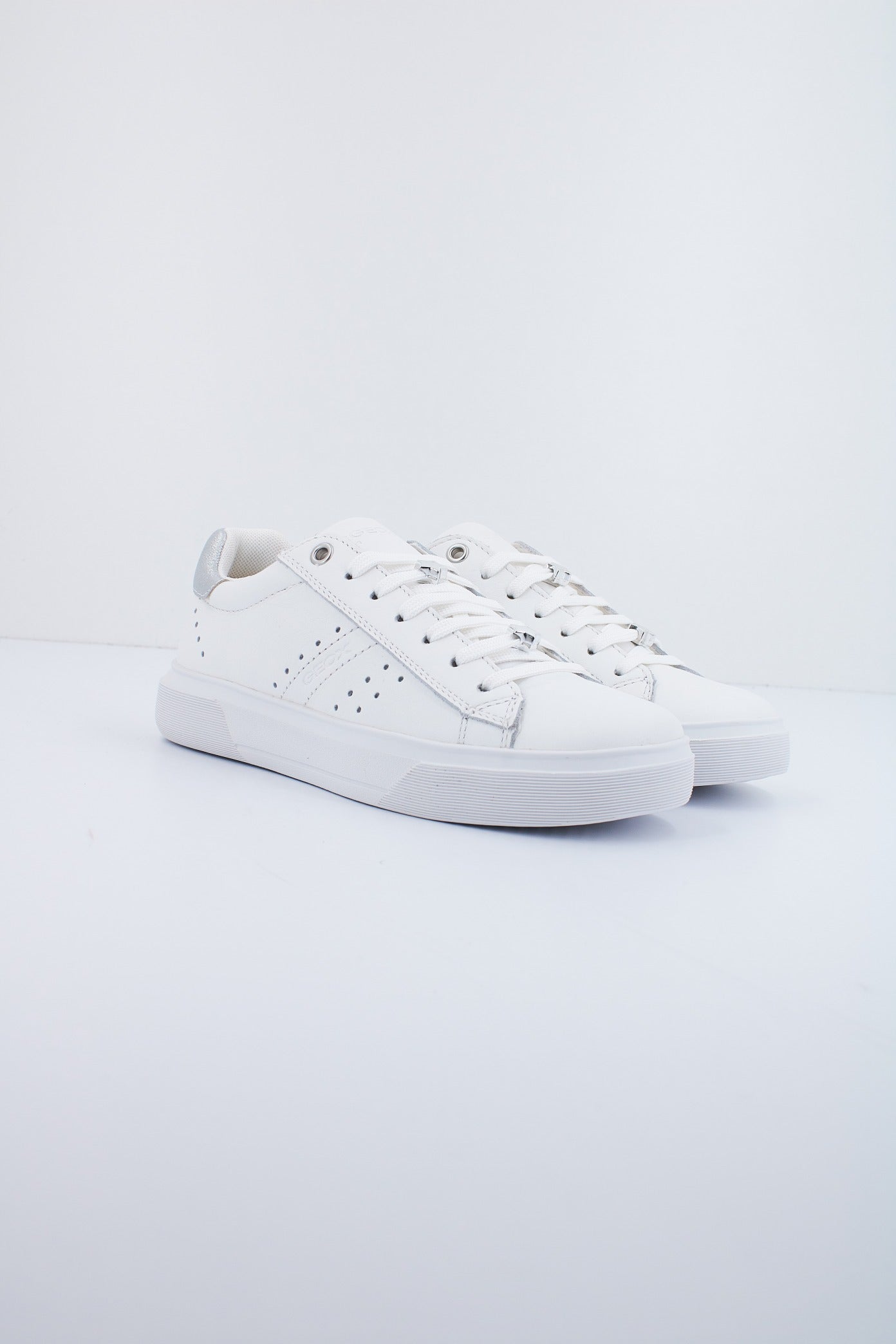 GEOX J NETTUNO G. B en color BLANCO (2)