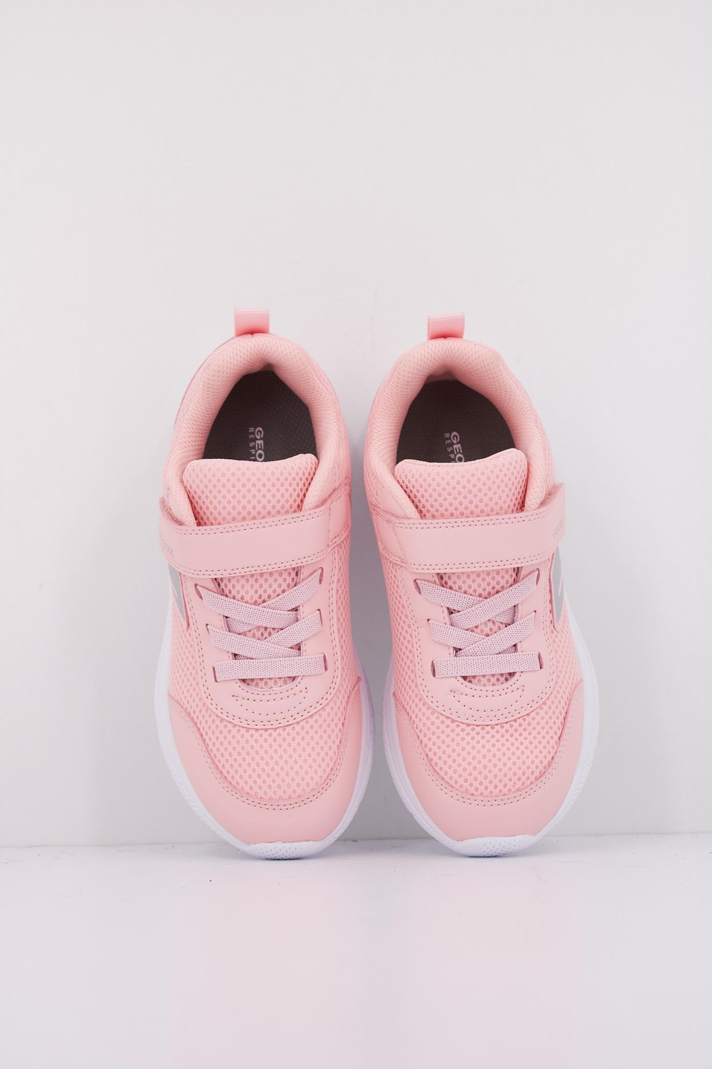 GEOX J SPRINTYE GIRL en color ROSA (3)