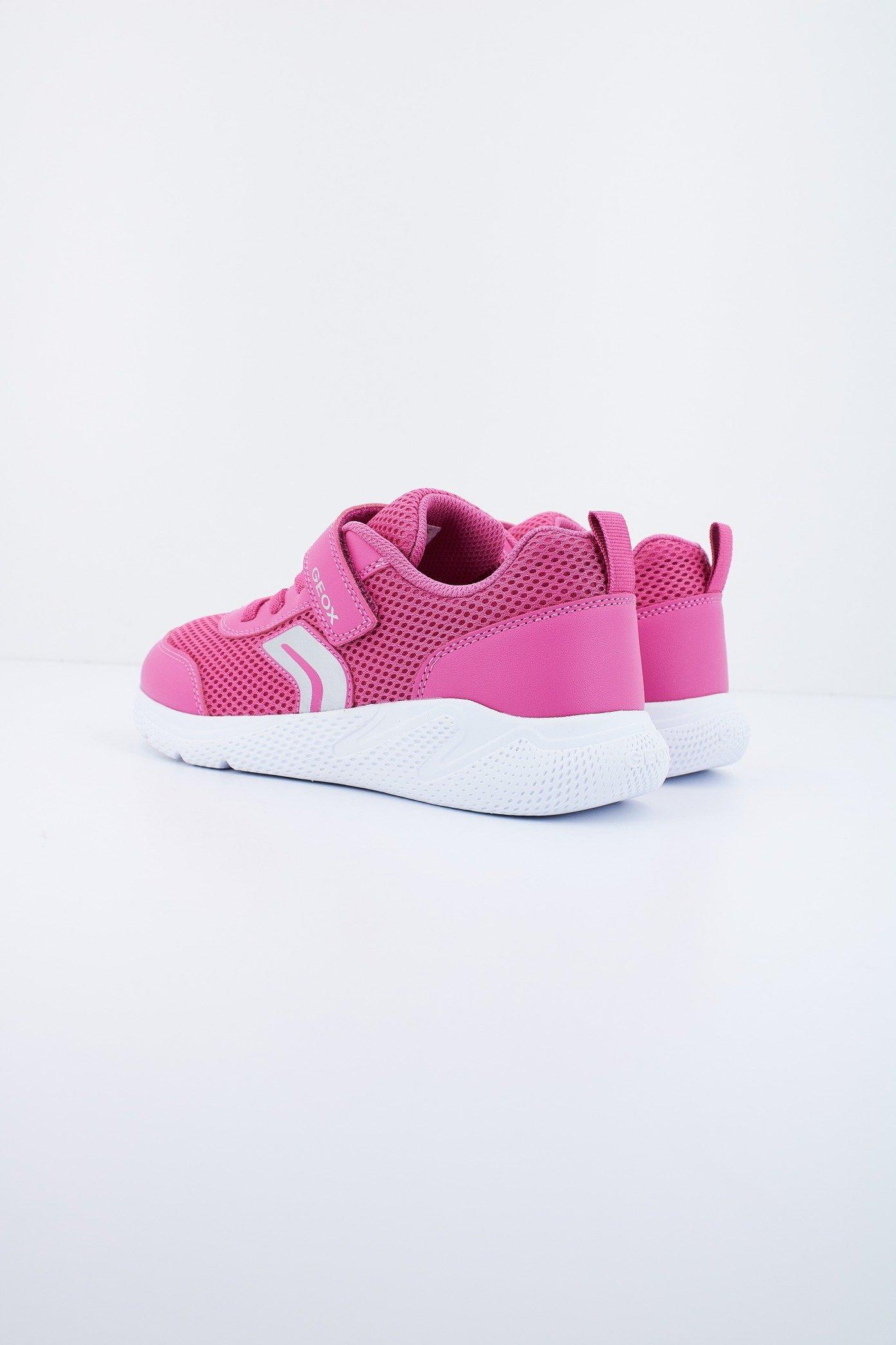 GEOX J SPRINTYE GIRL en color ROSA (3)