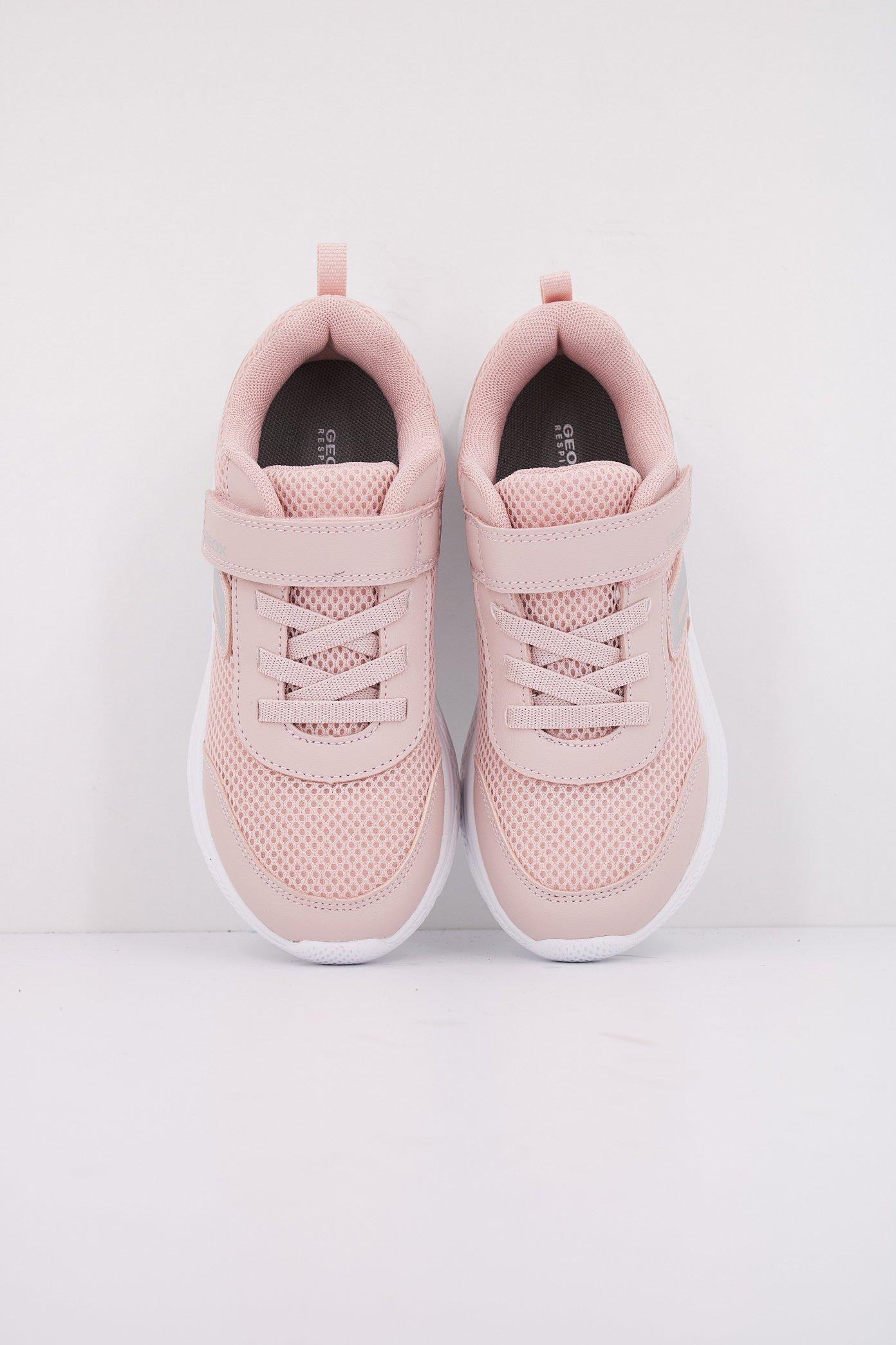 GEOX J SPRINTYE GIRL en color ROSA (3)