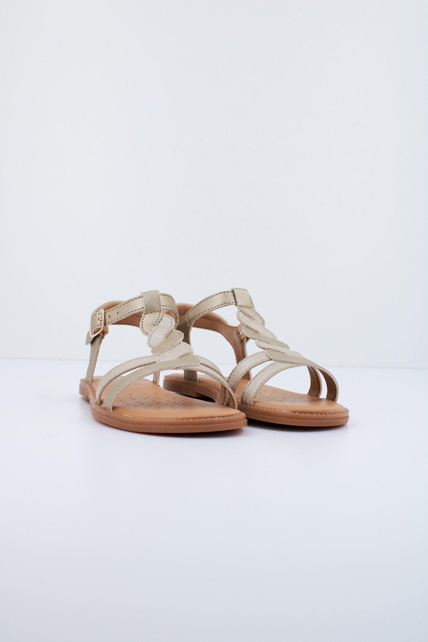 GEOX J S.KARLY G. H en color ORO (2)