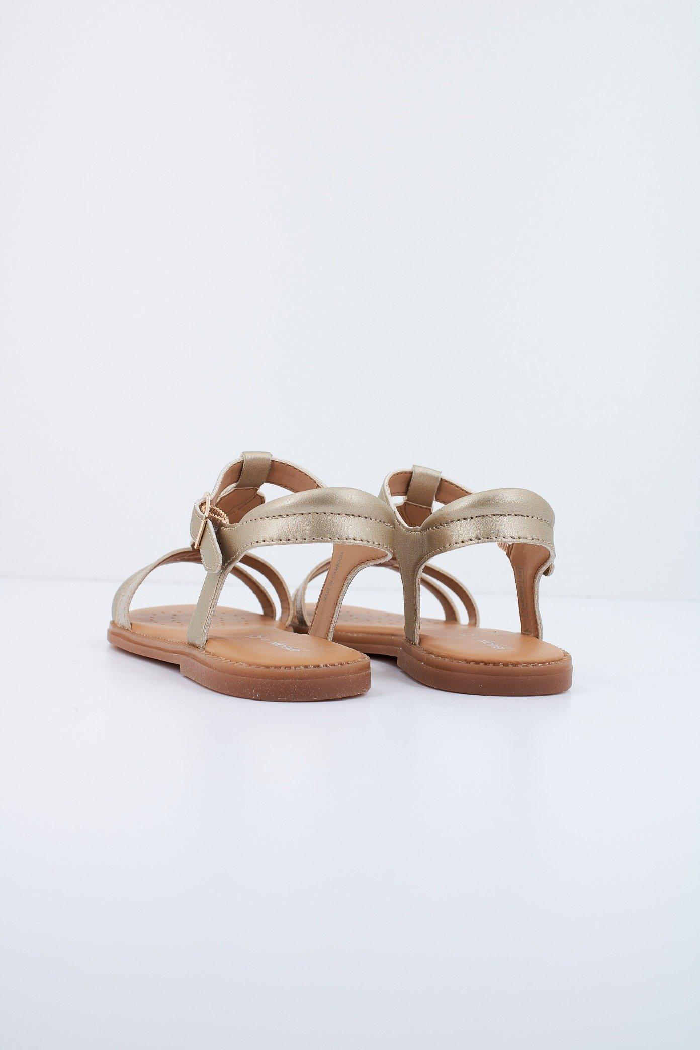 GEOX J S.KARLY G. H en color ORO (3)