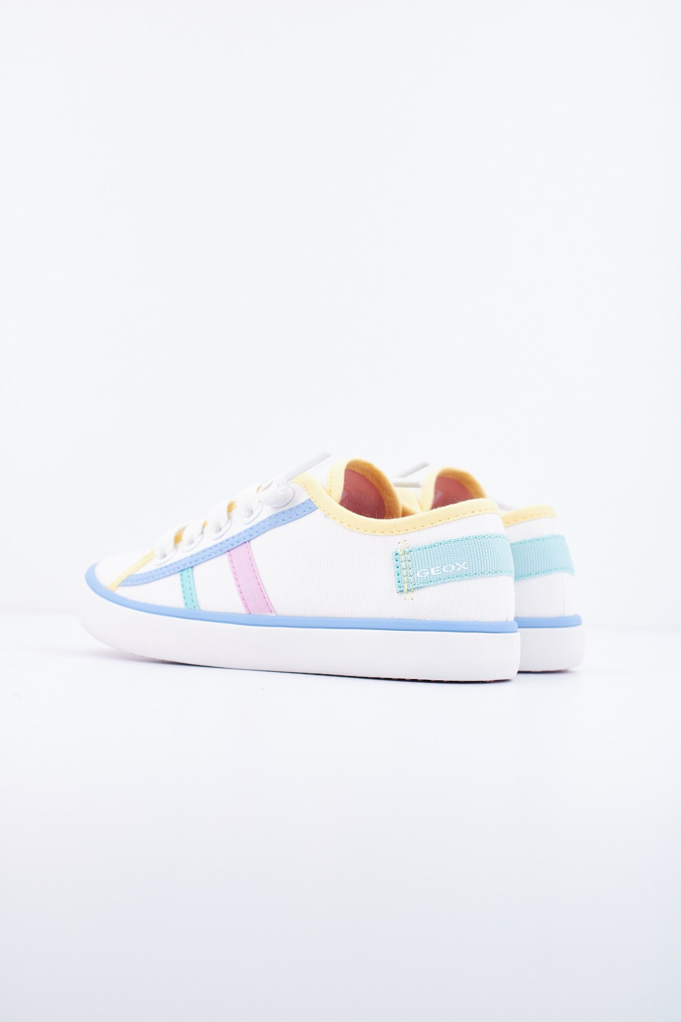 GEOX J GISLI G.F CANVAS en color BLANCO (3)