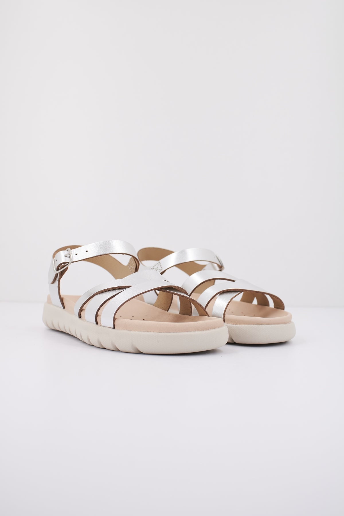 GEOX J S.SOLEIMA G.A en color PLATA (2)