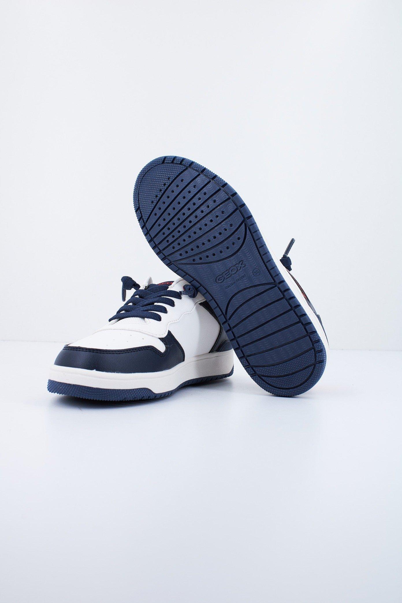 GEOX J WASHIBA BOY en color BLANCO (4)