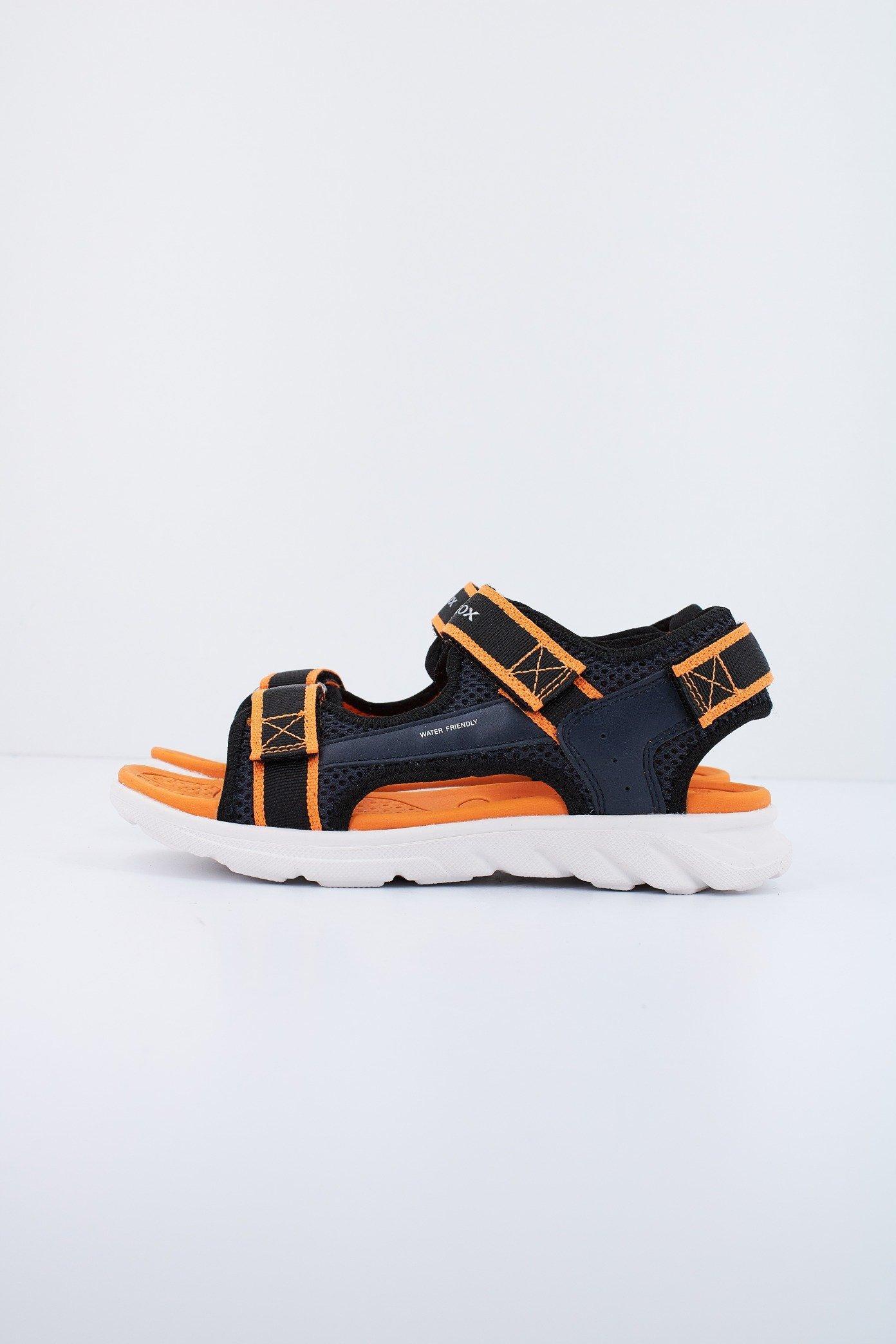 GEOX J SANDAL AIRADYUM B en color NEGRO (1)