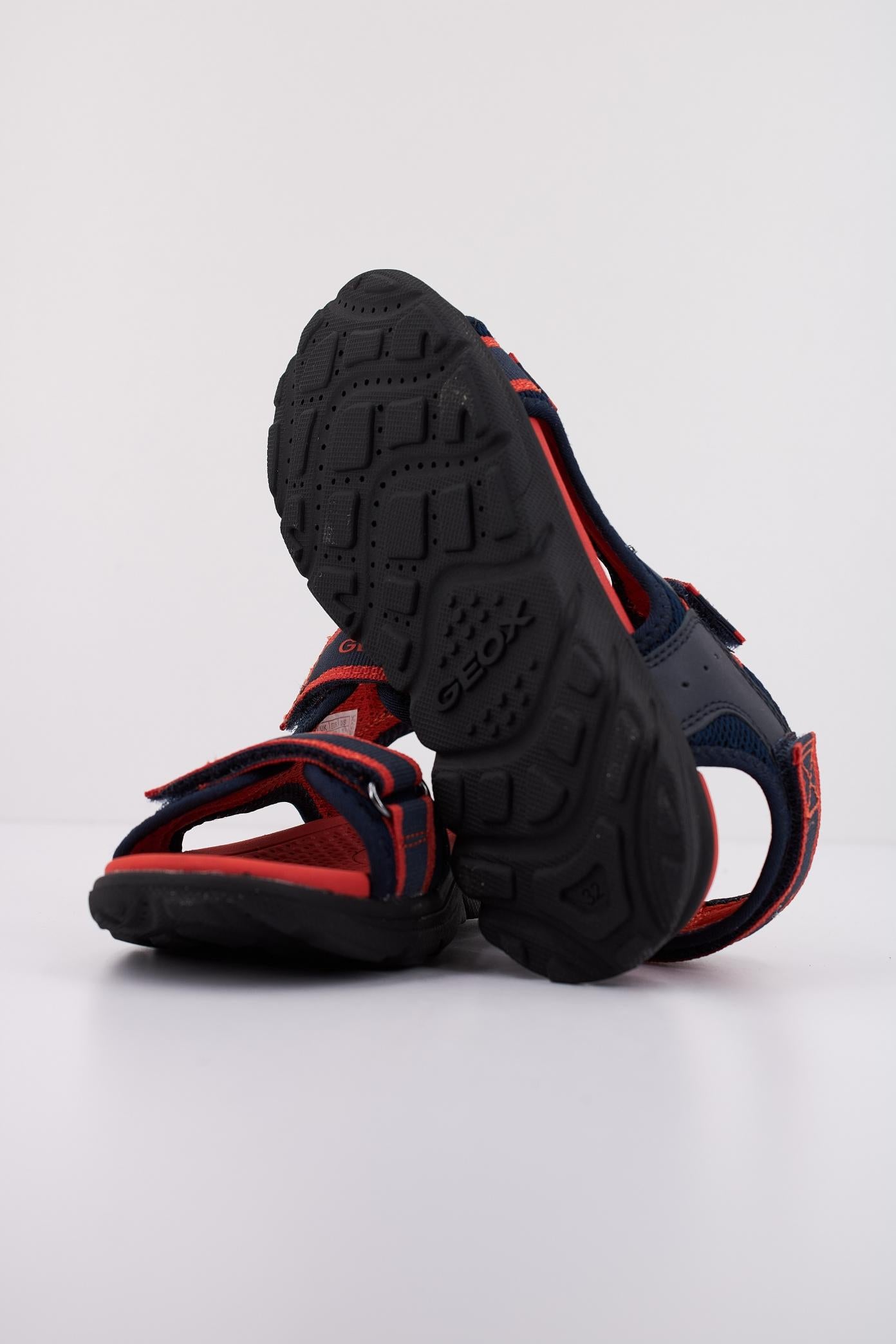 GEOX J SANDAL AIRADYUM B en color AZUL (5)