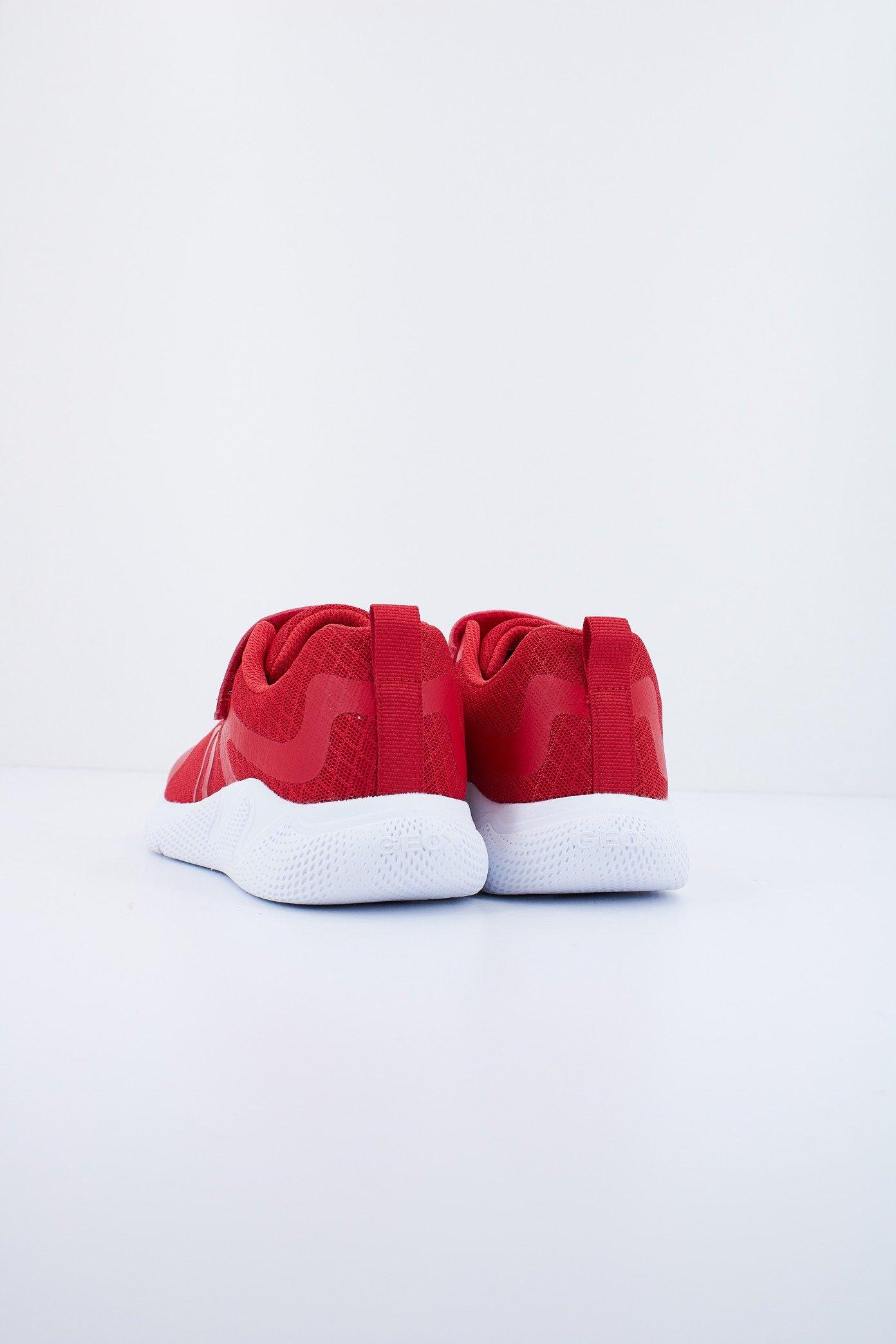 GEOX J SPRINTYE B. A en color ROJO (3)