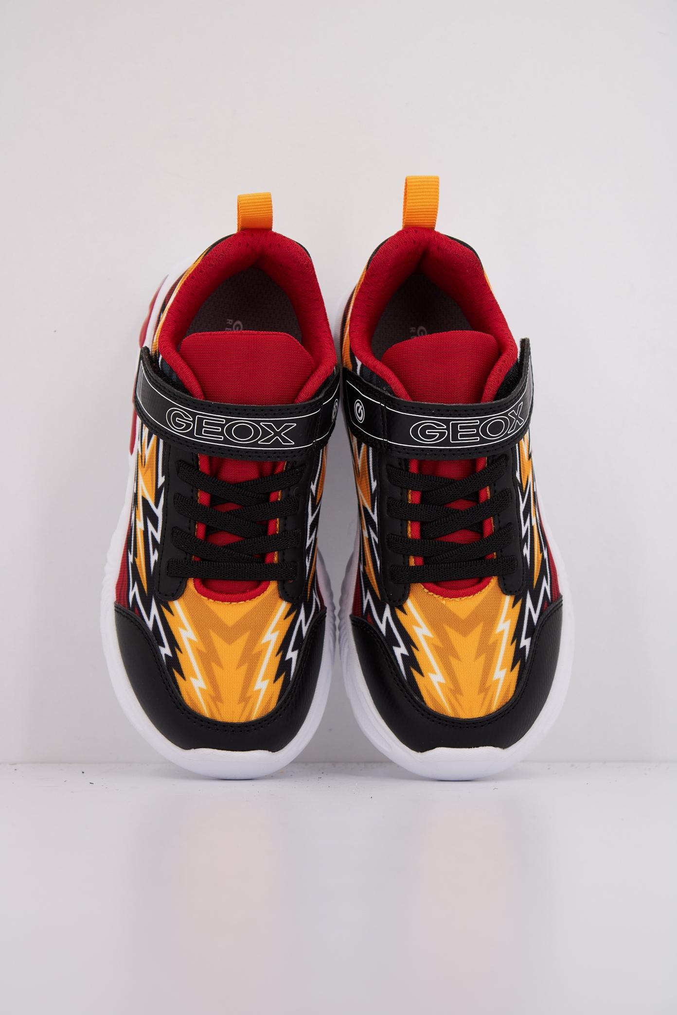 GEOX J ASSISTER BOY en color ROJO (3)