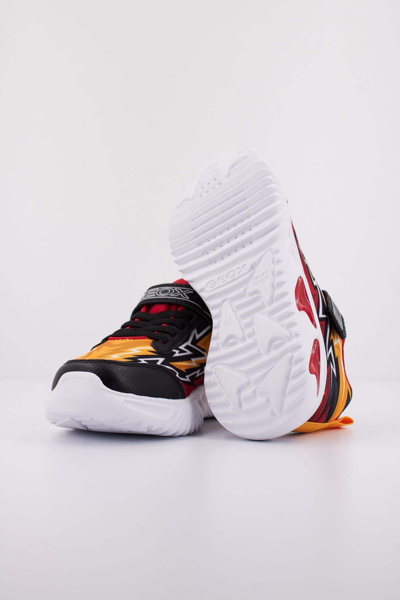 GEOX J ASSISTER BOY en color ROJO (5)